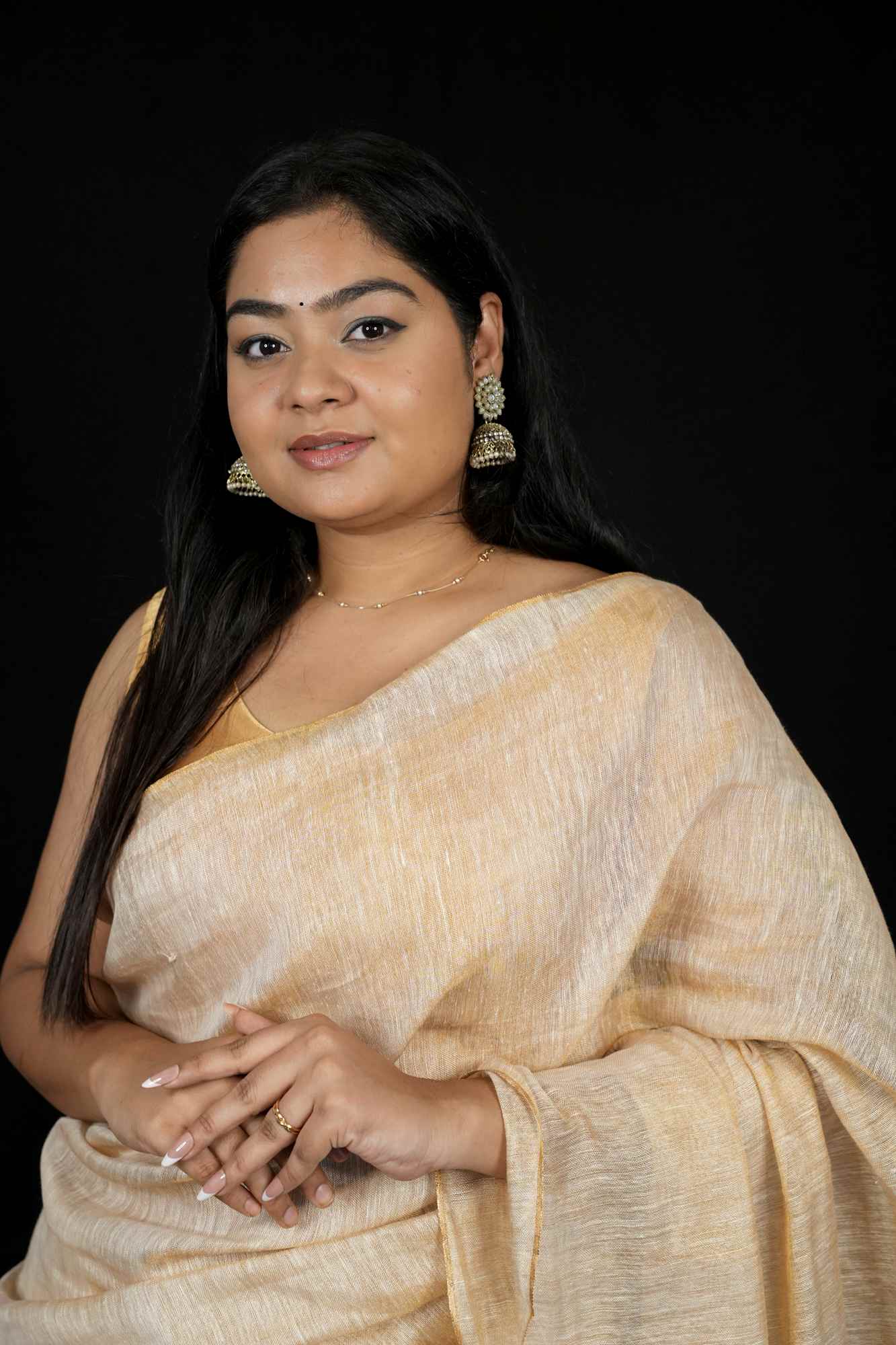 Tissue Linen with Shimmering Texture and Zari Border Ready To Wear Saree