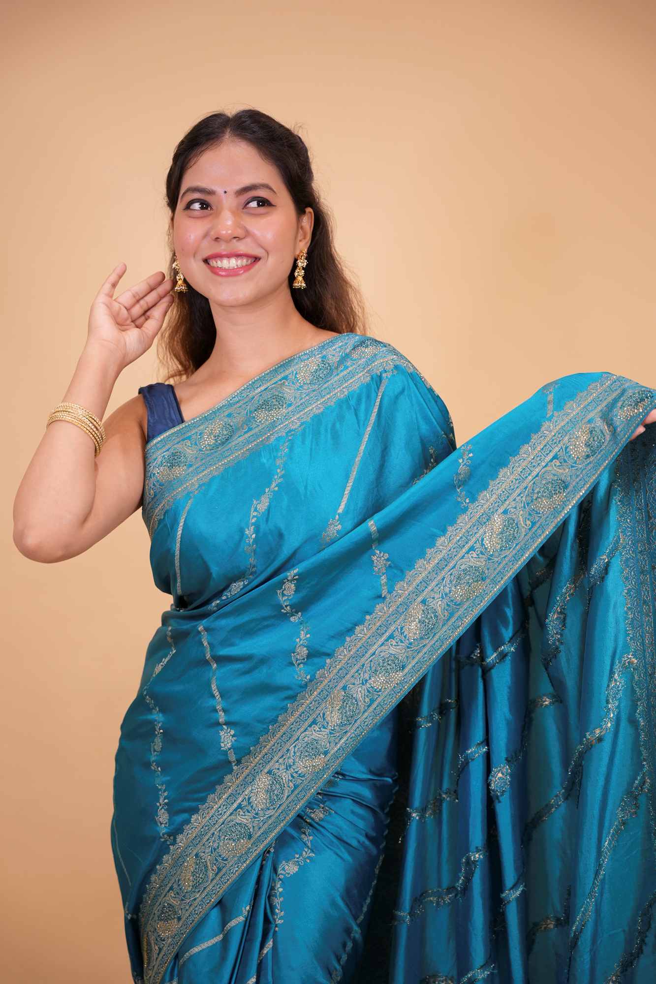 Banarasi Stone Embllished Zari Butta Ornate Pallu Wrap In One Minute saree