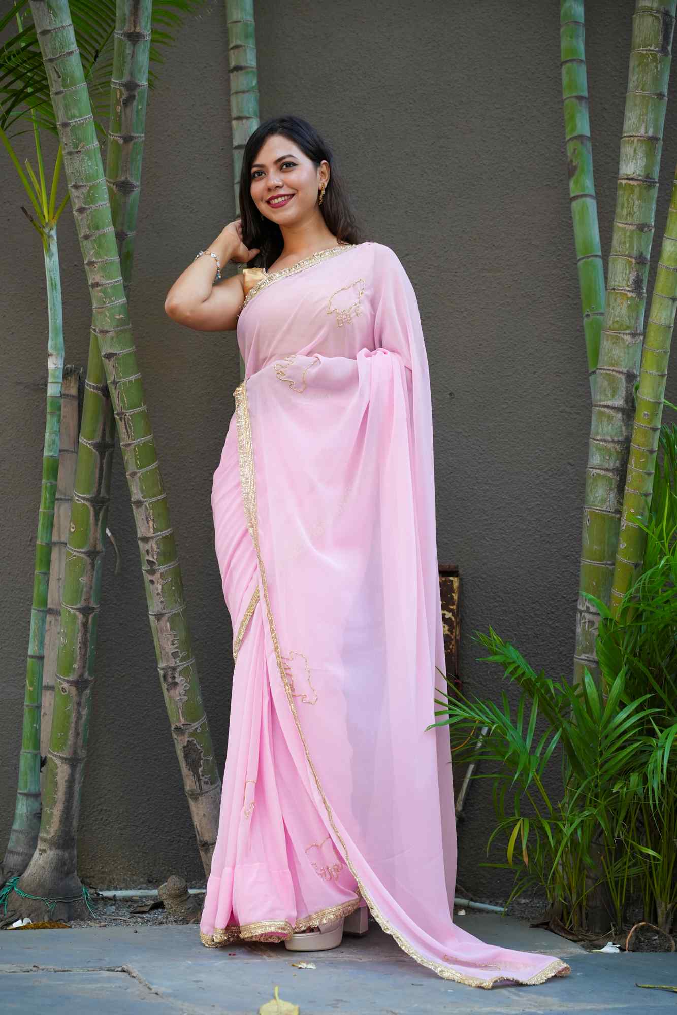 Hand Cutdanawork & Fringe Border Ready To Wear Saree