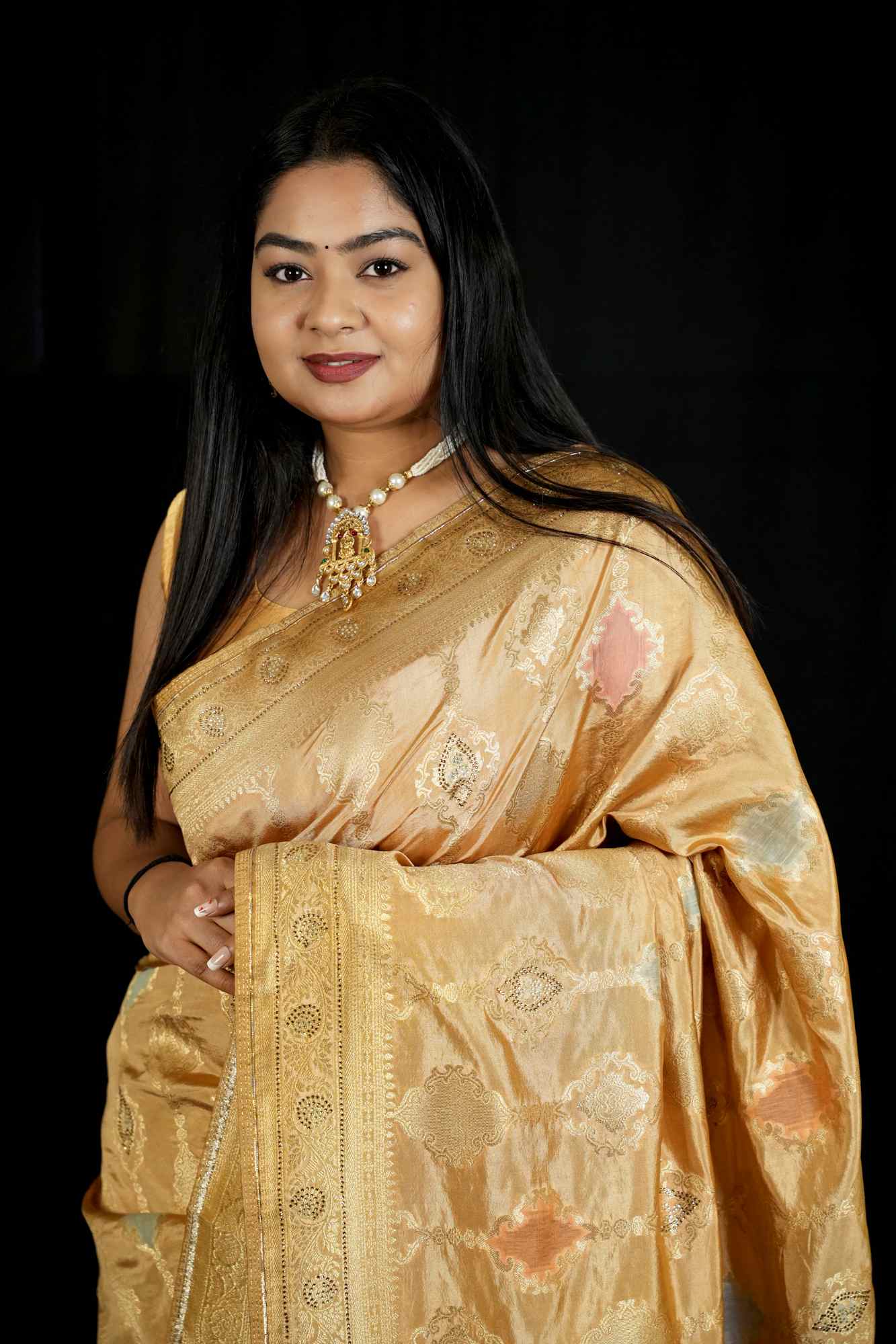 Kanjivaram Golden Zari Work Stone Embllished Pallu Wrap In One Minute saree