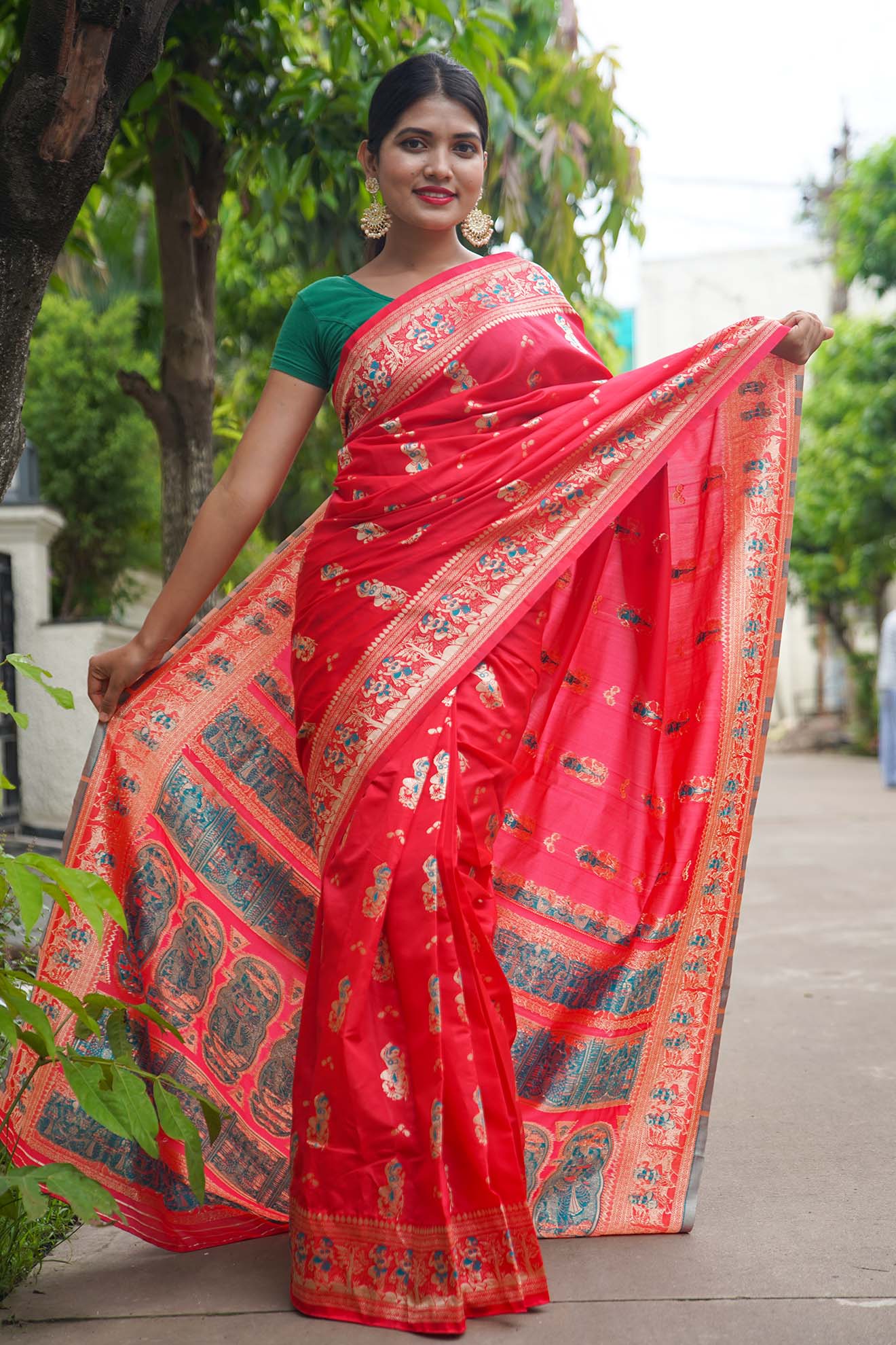 Banarasi meets Baluchari festive wrap in 1 minute saree - Isadora Life