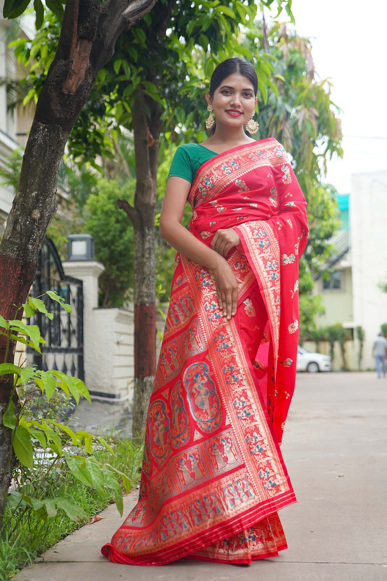 Banarasi meets Baluchari festive wrap in 1 minute saree - Isadora Life