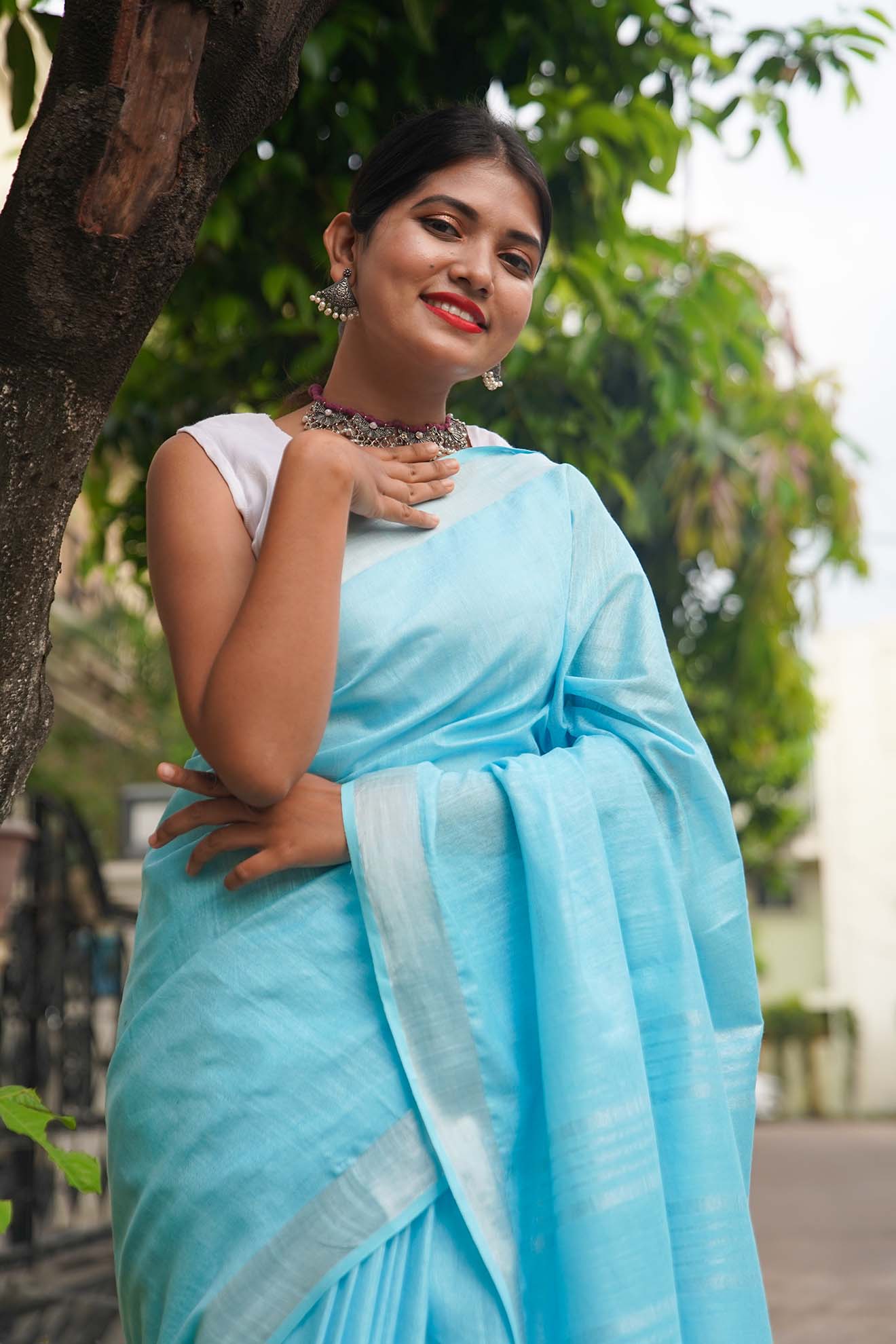 Ready To Wear Handwoven Semi Silk With Tassels on Pallu Wrap in 1 minute saree - Isadora Life