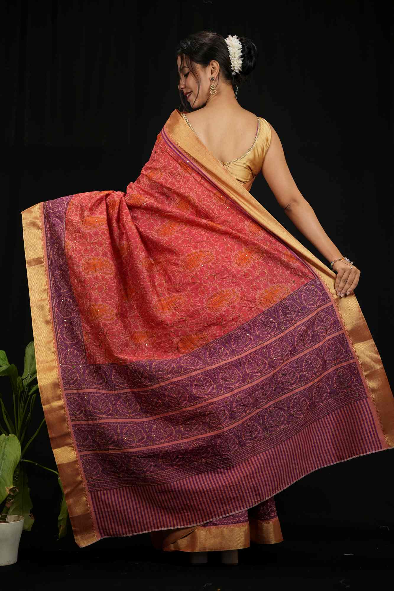 Banarasi Inspired Tussar Silk with Golden Zari Weave & Contrasting Pallu Ready To Wear Saree