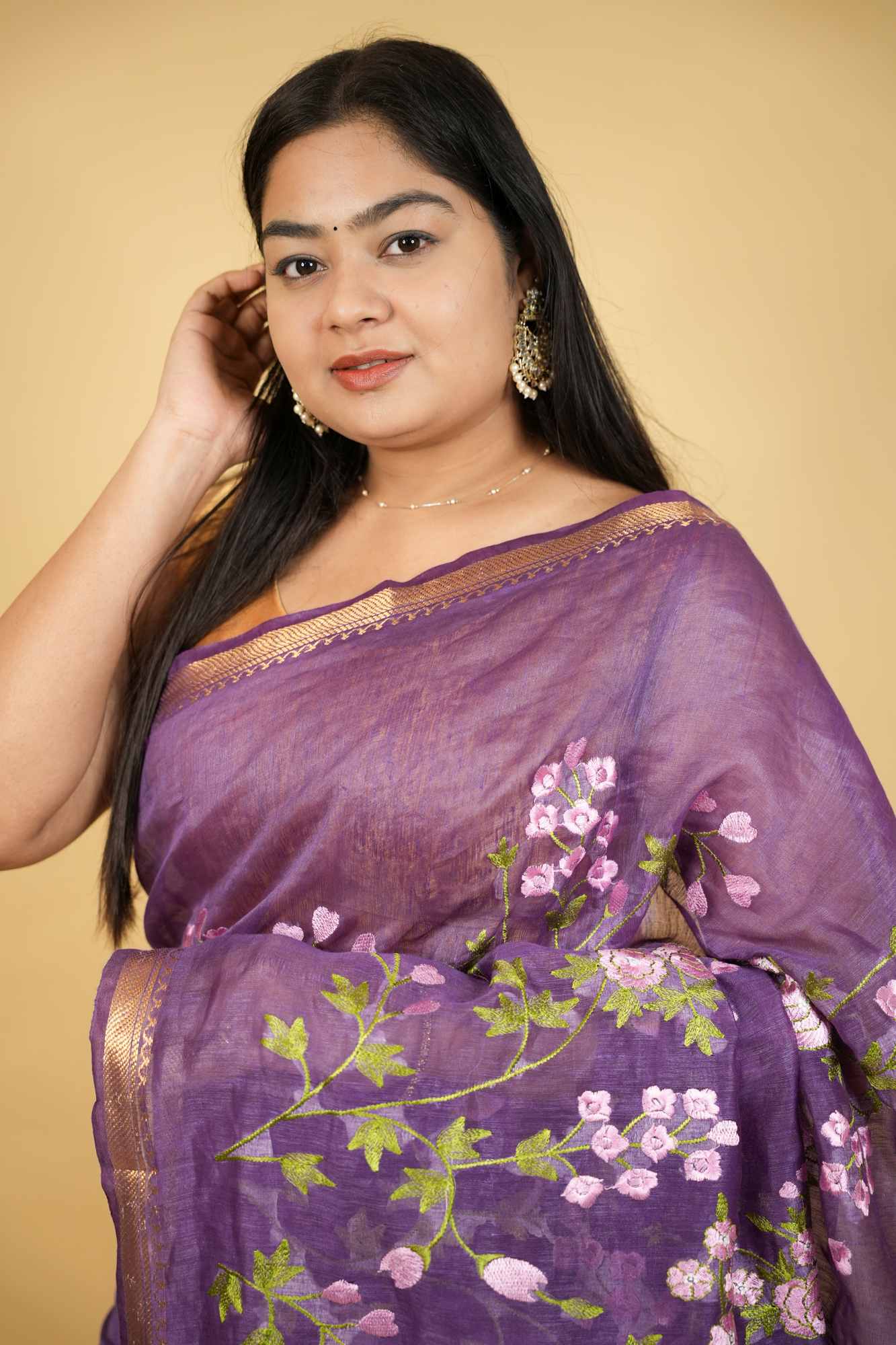 Linen Silk with Floral Embroidery & Golden Mangalgiri Zari Border Ready To Wear Saree