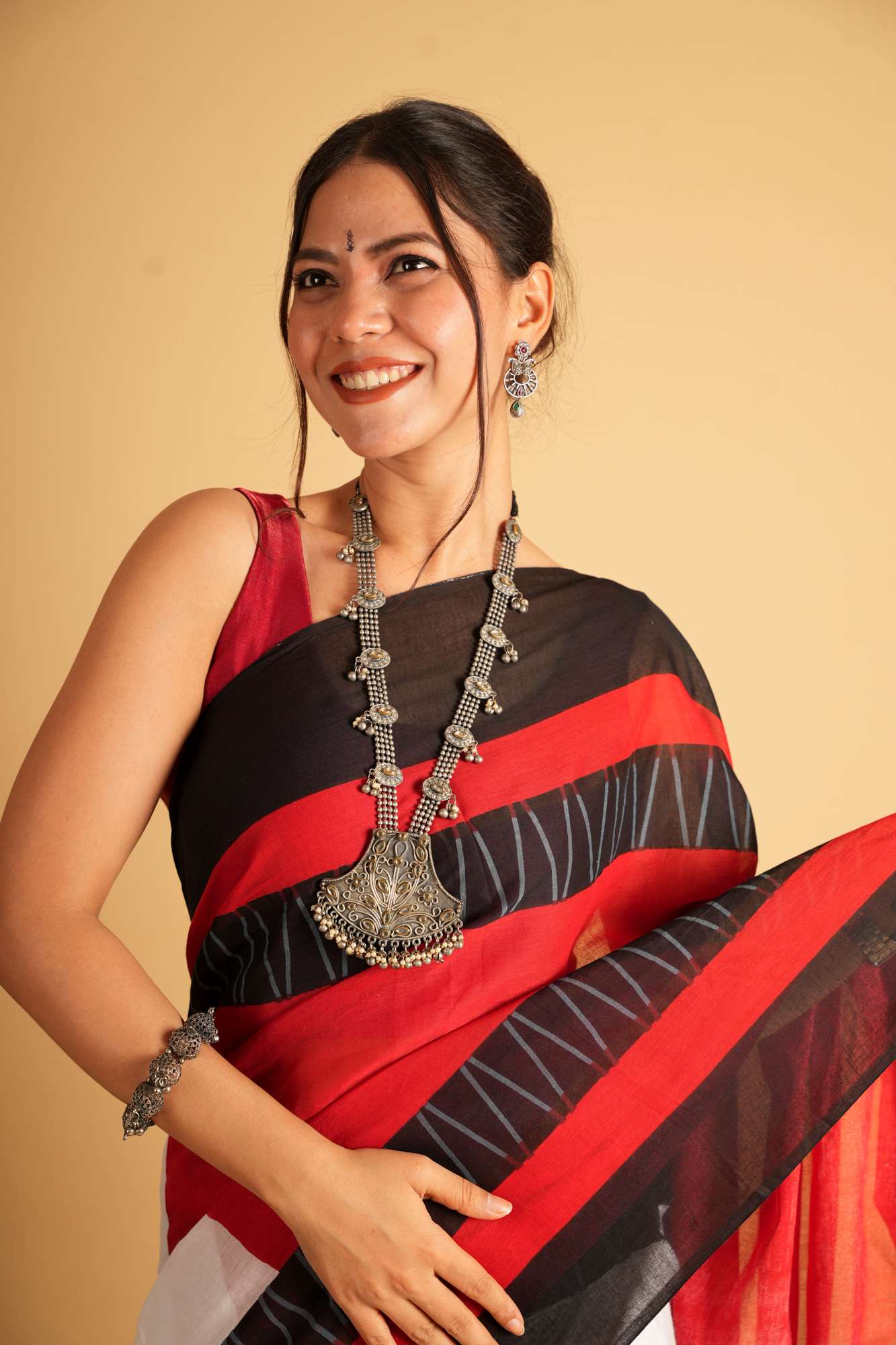 Mulmul Cotton in Red,White, & Black with Bold Geometric Patterns Ready To Wear Saree