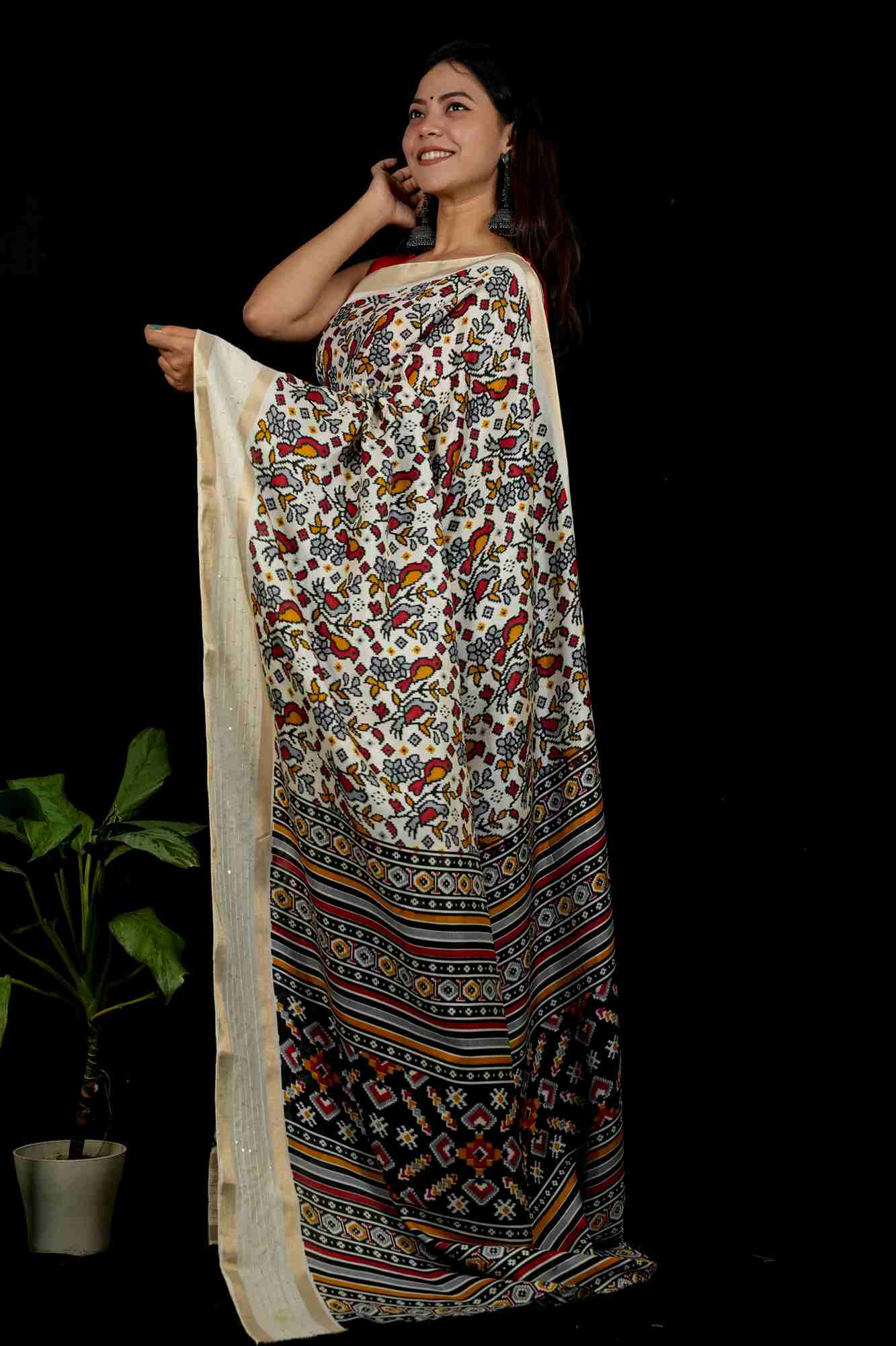 Bird-inspired Kalamkari design Dola Silk & jacquard weaving border 1 Minute Saree
