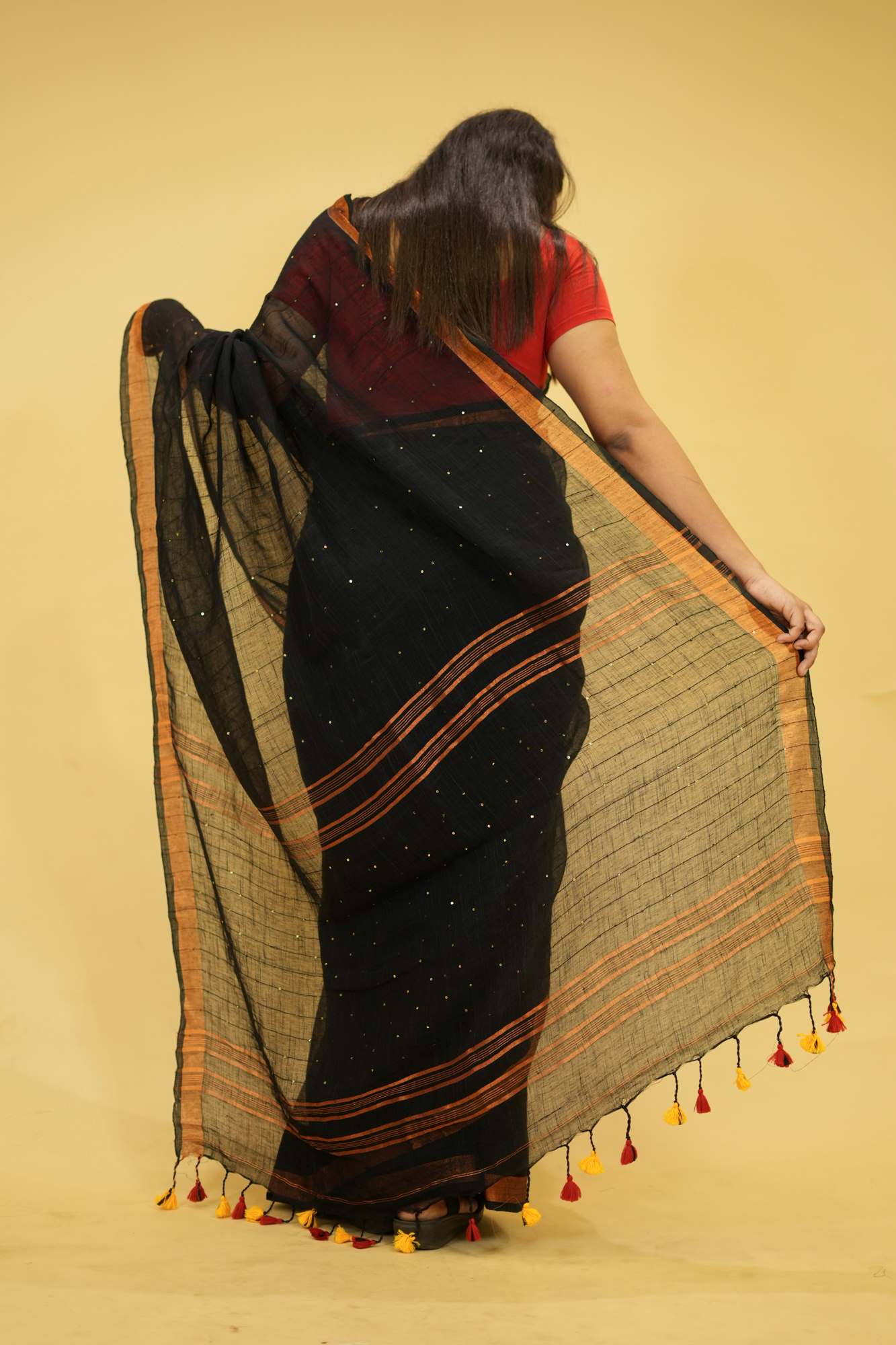 Ready To Wear Cotton Linen Sequins Woven With Contrast Border and Tassels On Palla Saree
