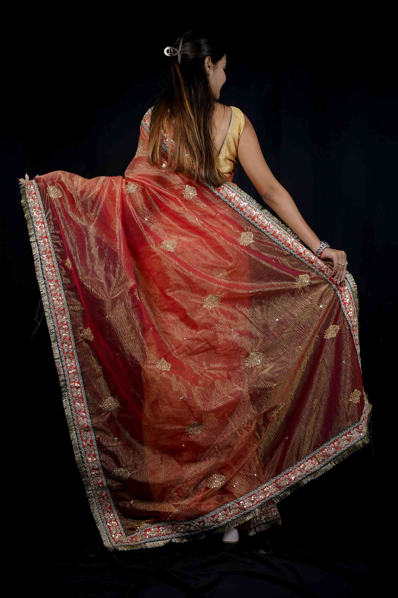 Ishita Dutta Inspired Beautiful Banarasi Crush with Sequins , Cording Embroidery & Fancy Luxe Lace Border Wrap in 1 Minute Saree