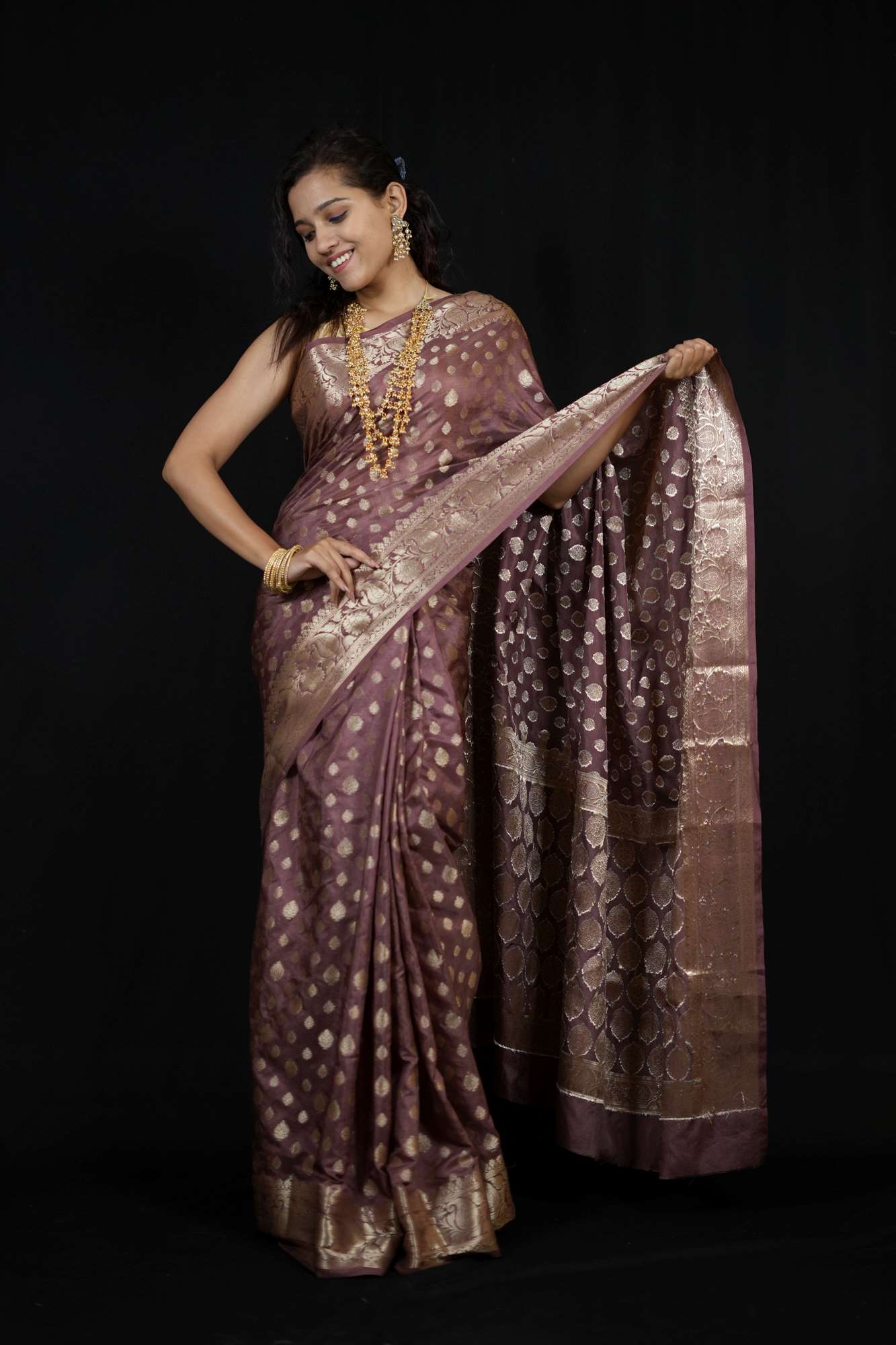 Dusty Rose Georgette Silk with All-Over Zari Motifs and Ornate Pallu Ready To Wear Saree