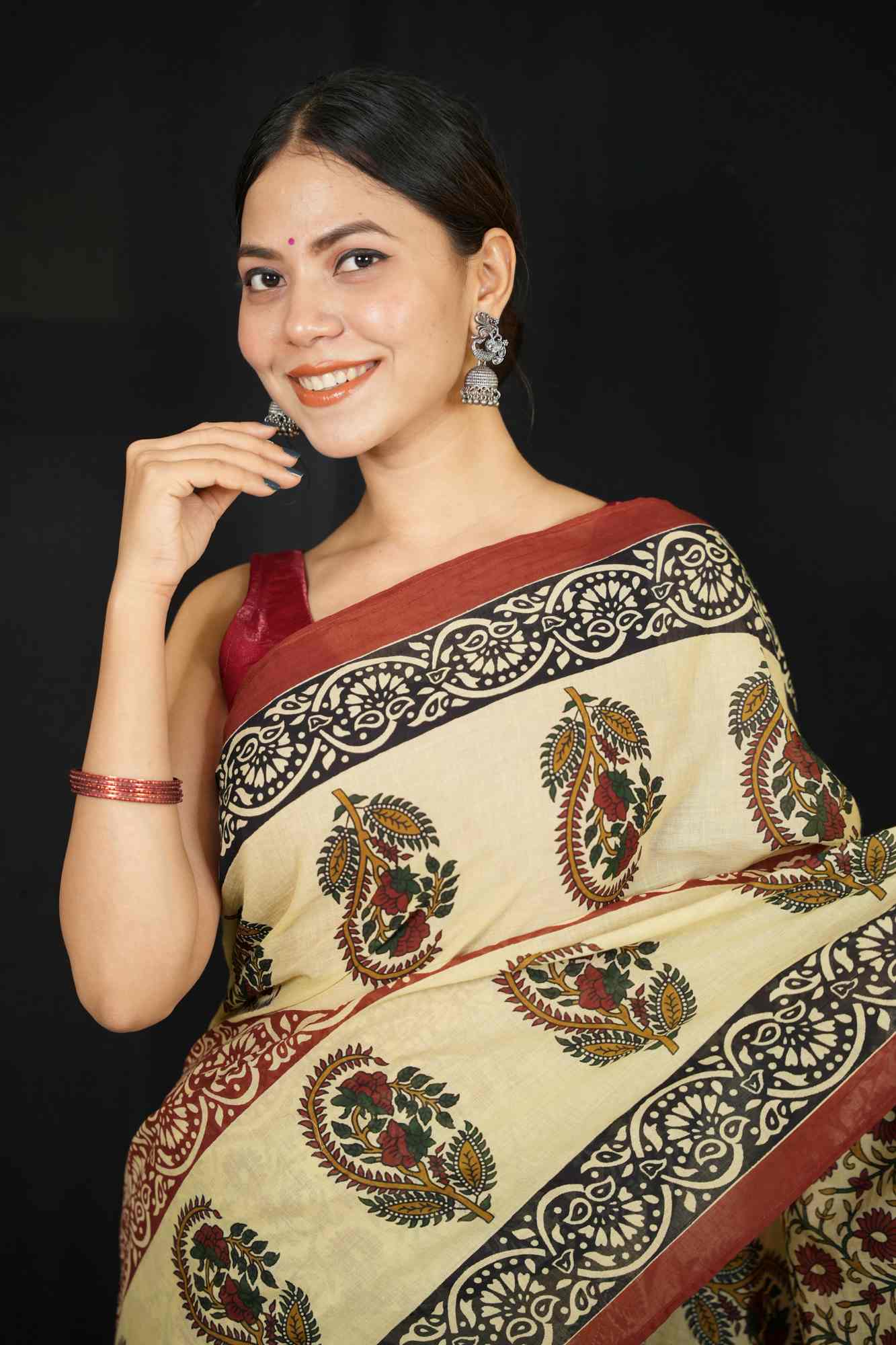 Mul Mul Cotton Kalamkari Hand Printed With Contrast Border Ready to Wear Saree
