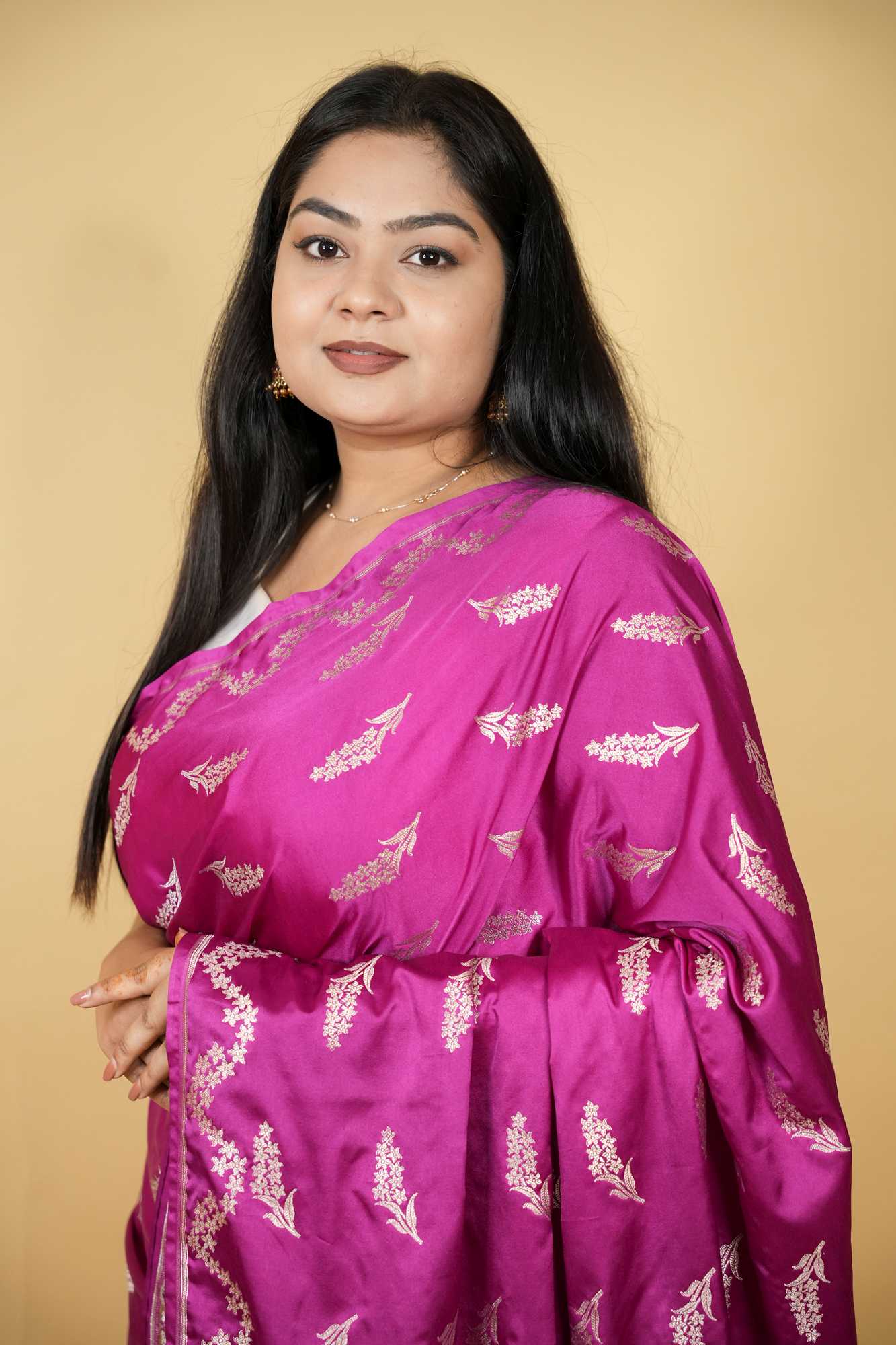 The Softest Mashru Silk Meets Timeless Zari. Ready in 30 Seconds