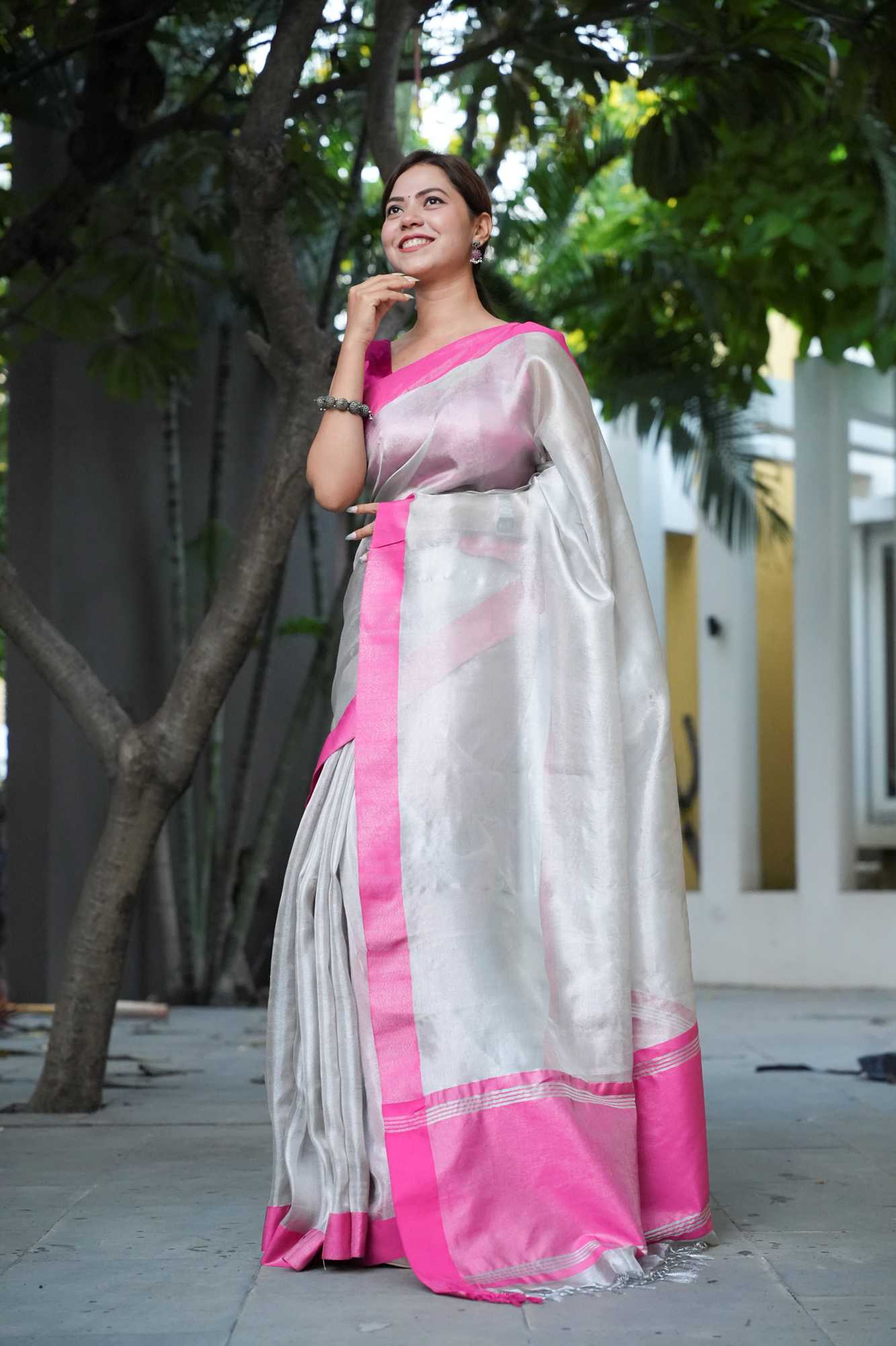 SOFT TISSUE WITH CONTRAST BORDAR READY TO WEAR SAREE