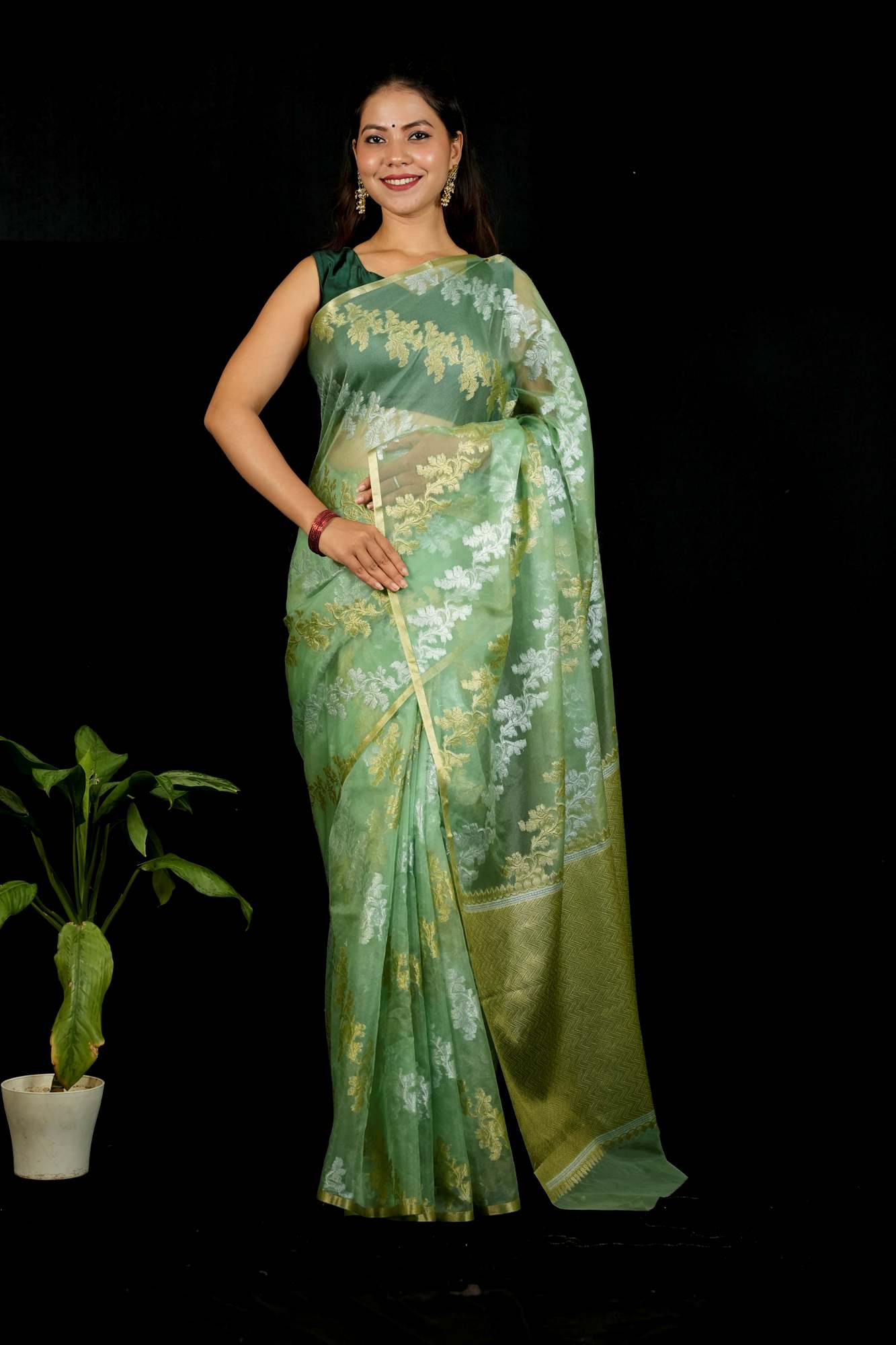 Designer Zari Woven Kora Silk & Ornate Border Ready To Wear Saree