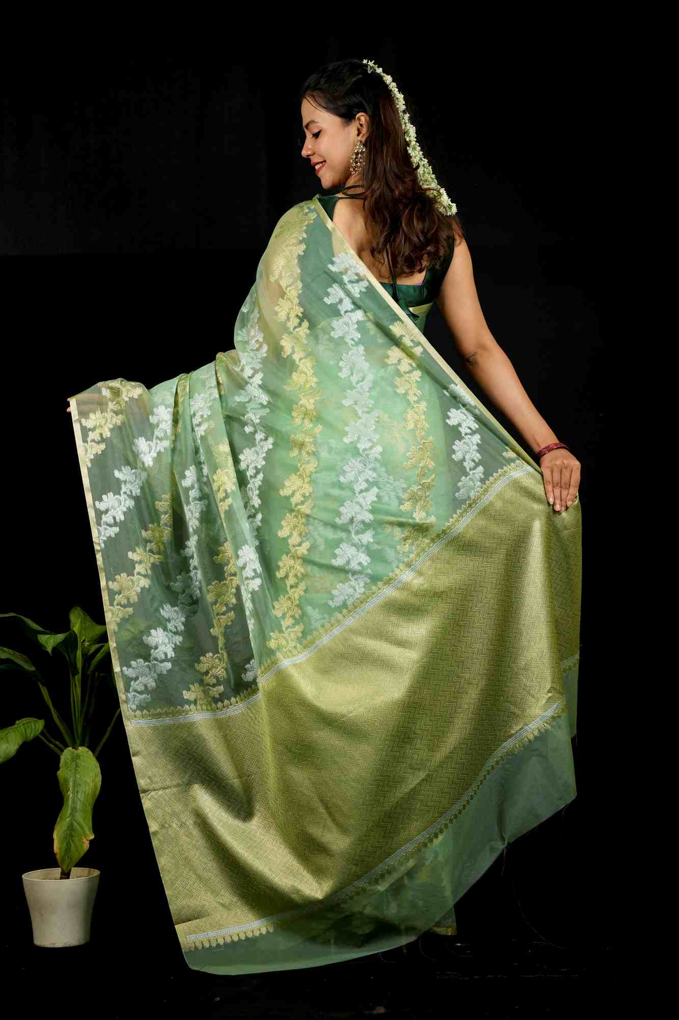 Designer Zari Woven Kora Silk & Ornate Border Ready To Wear Saree