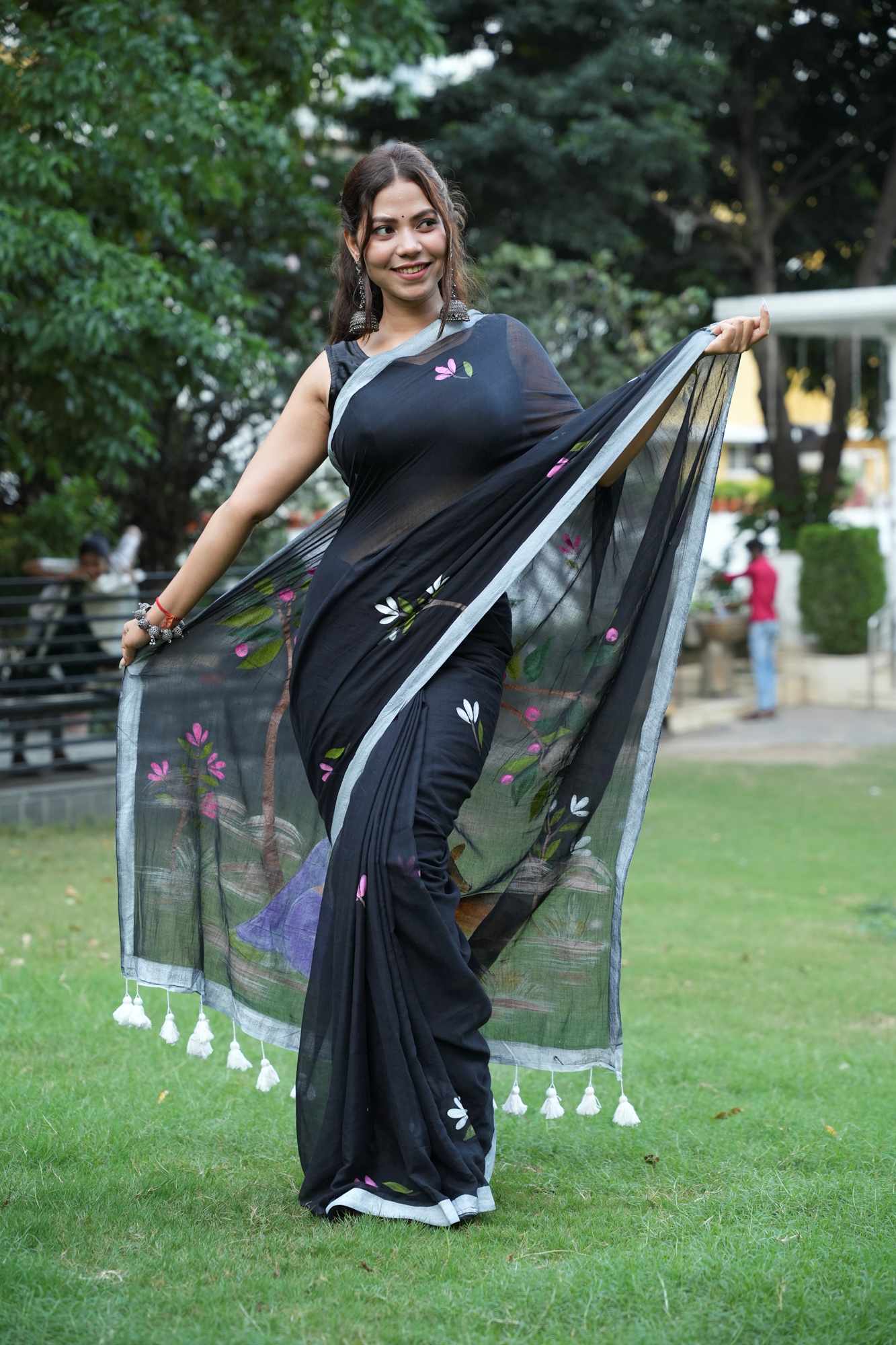 SHAKUNTALA HAND PAINTED PALLU HANDLOOM READY TO WEAR SAREE