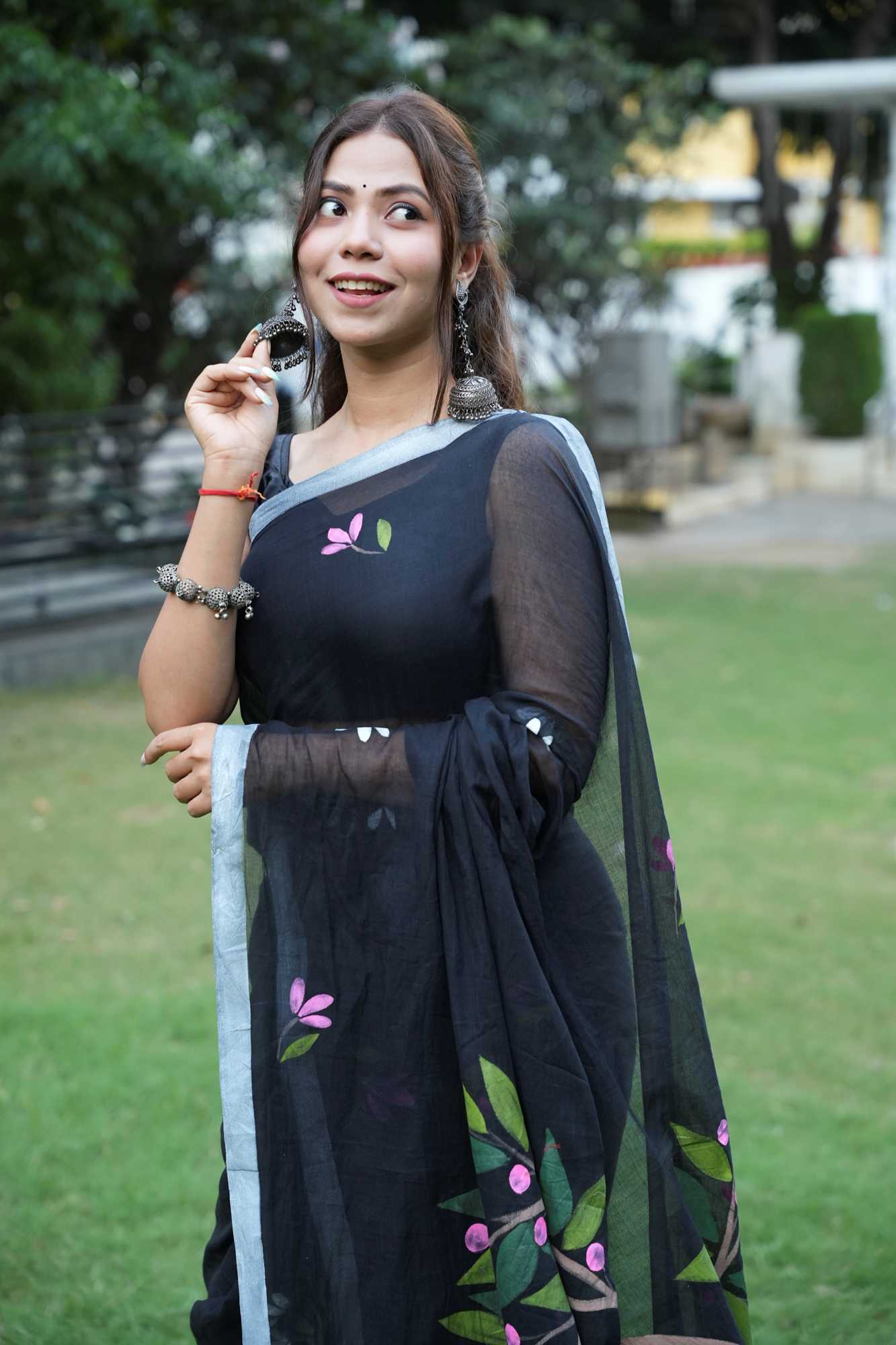 SHAKUNTALA HAND PAINTED PALLU HANDLOOM READY TO WEAR SAREE