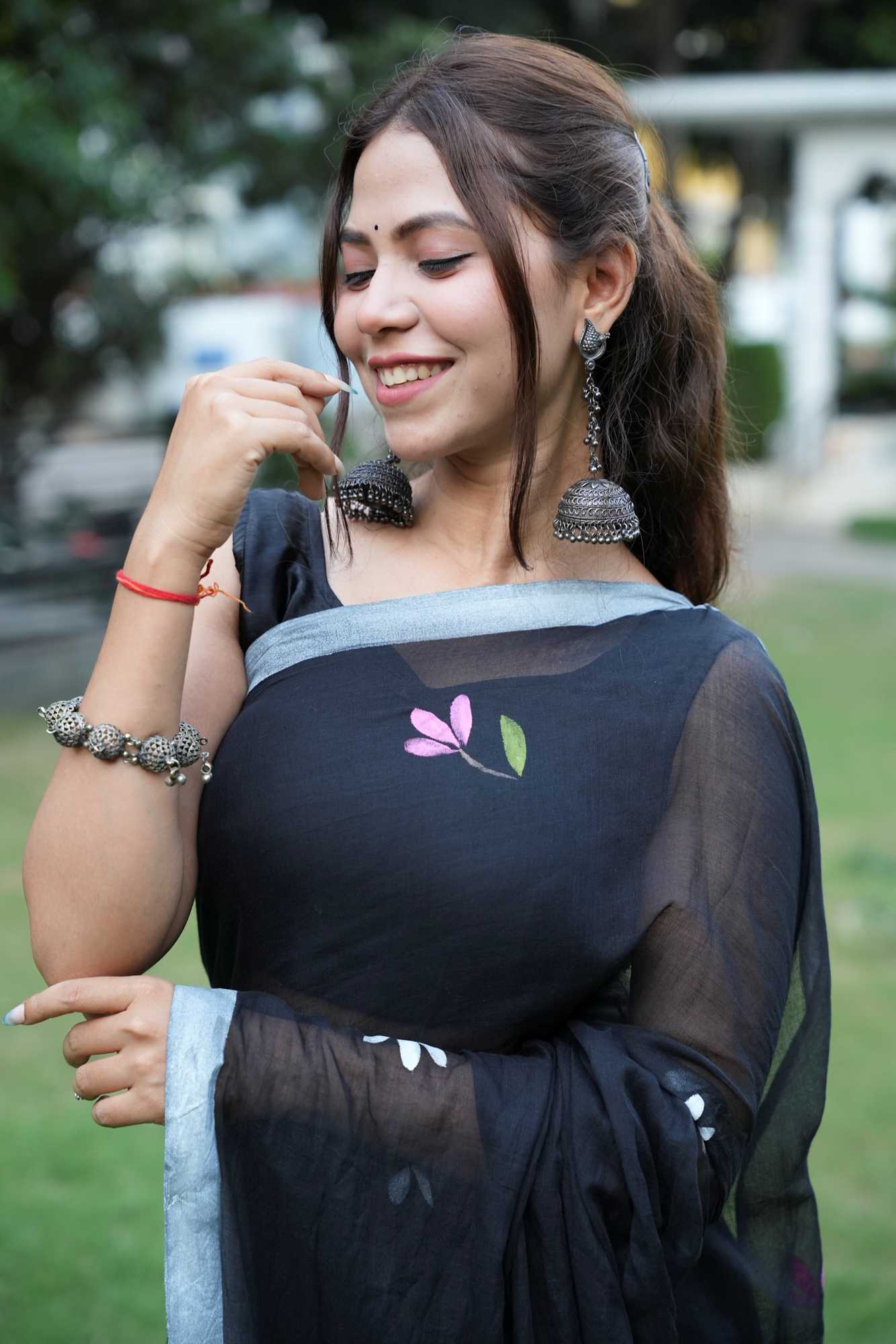 SHAKUNTALA HAND PAINTED PALLU HANDLOOM READY TO WEAR SAREE