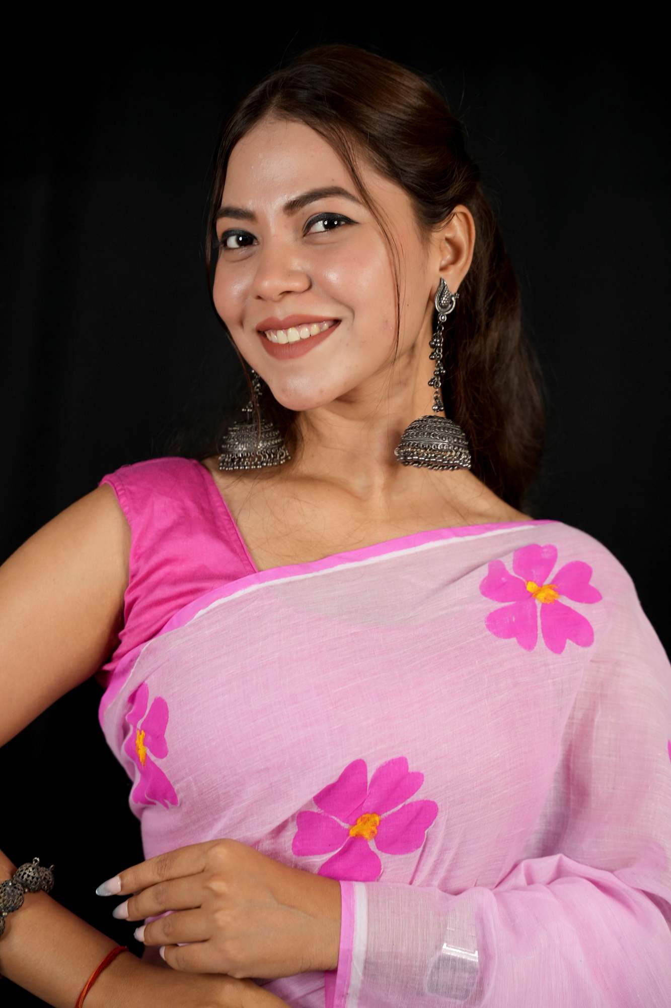 Hand-Painted Mulmul Cotton with Floral paint and Tassels Border Ready To Wear Saree