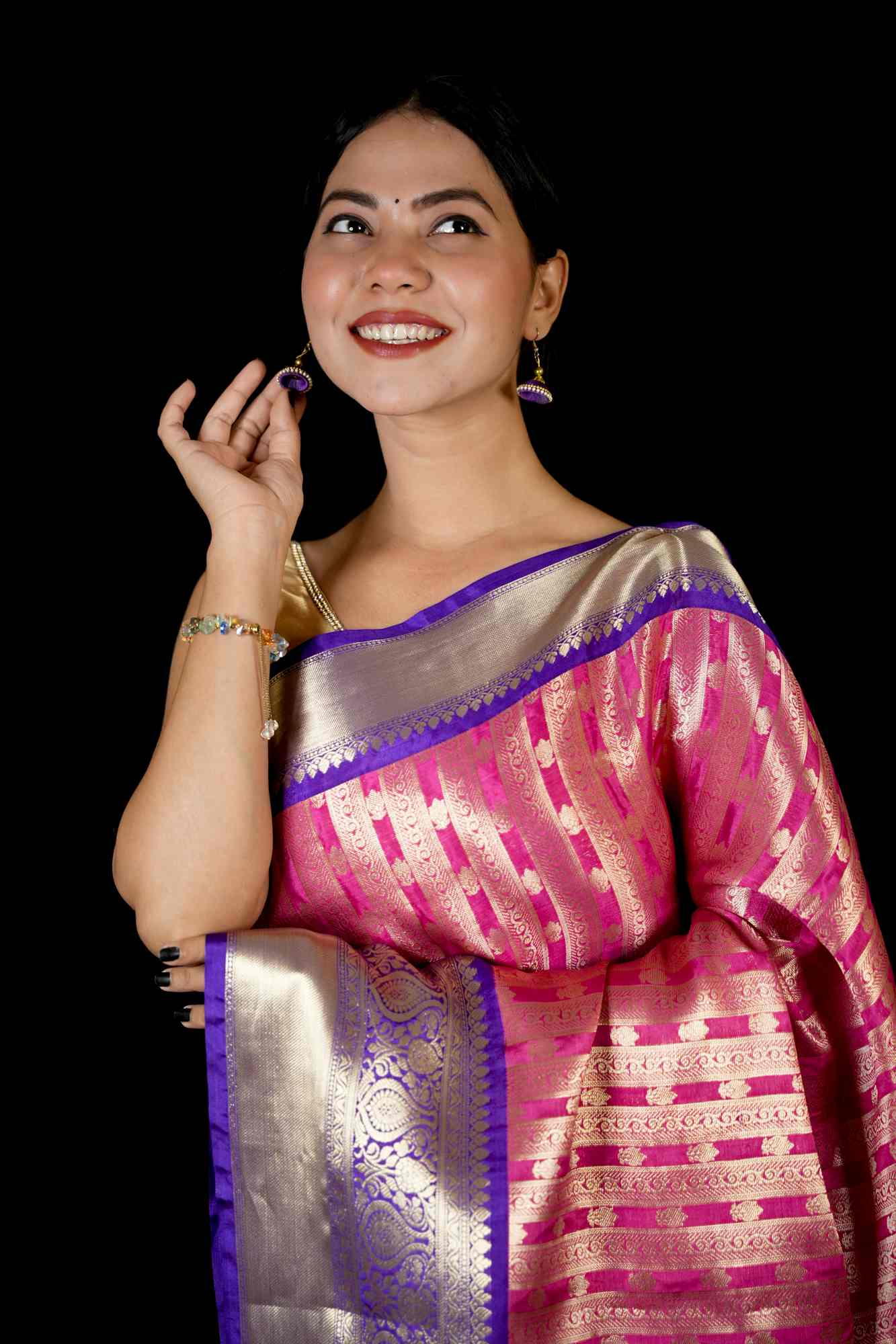 Banarasi with Golden Zari Motif weave and Grand Pallu Ready To Wear Saree