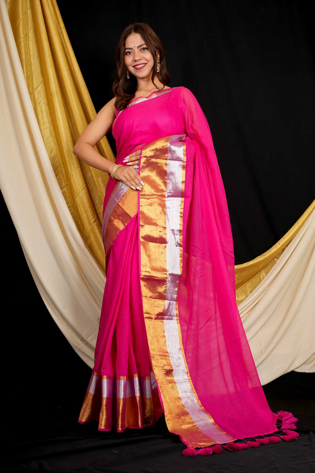 Mul Mul Cotton With Contrast Border Pure Handloom Work Ready To Wear Saree