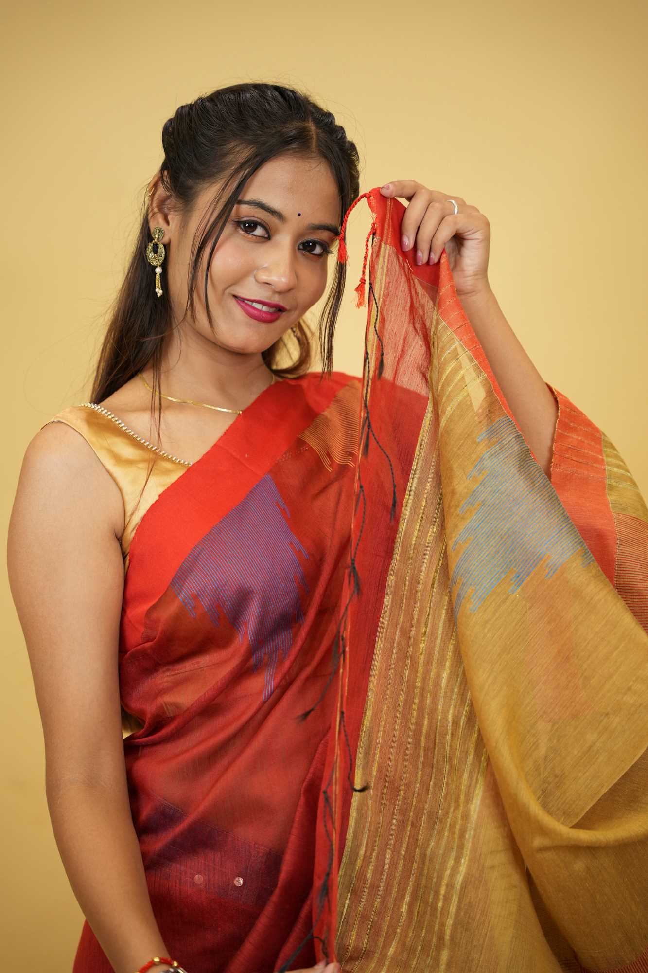 Cotton Silk Handloom with Temple Border & Box Weave Ready To Wear Saree