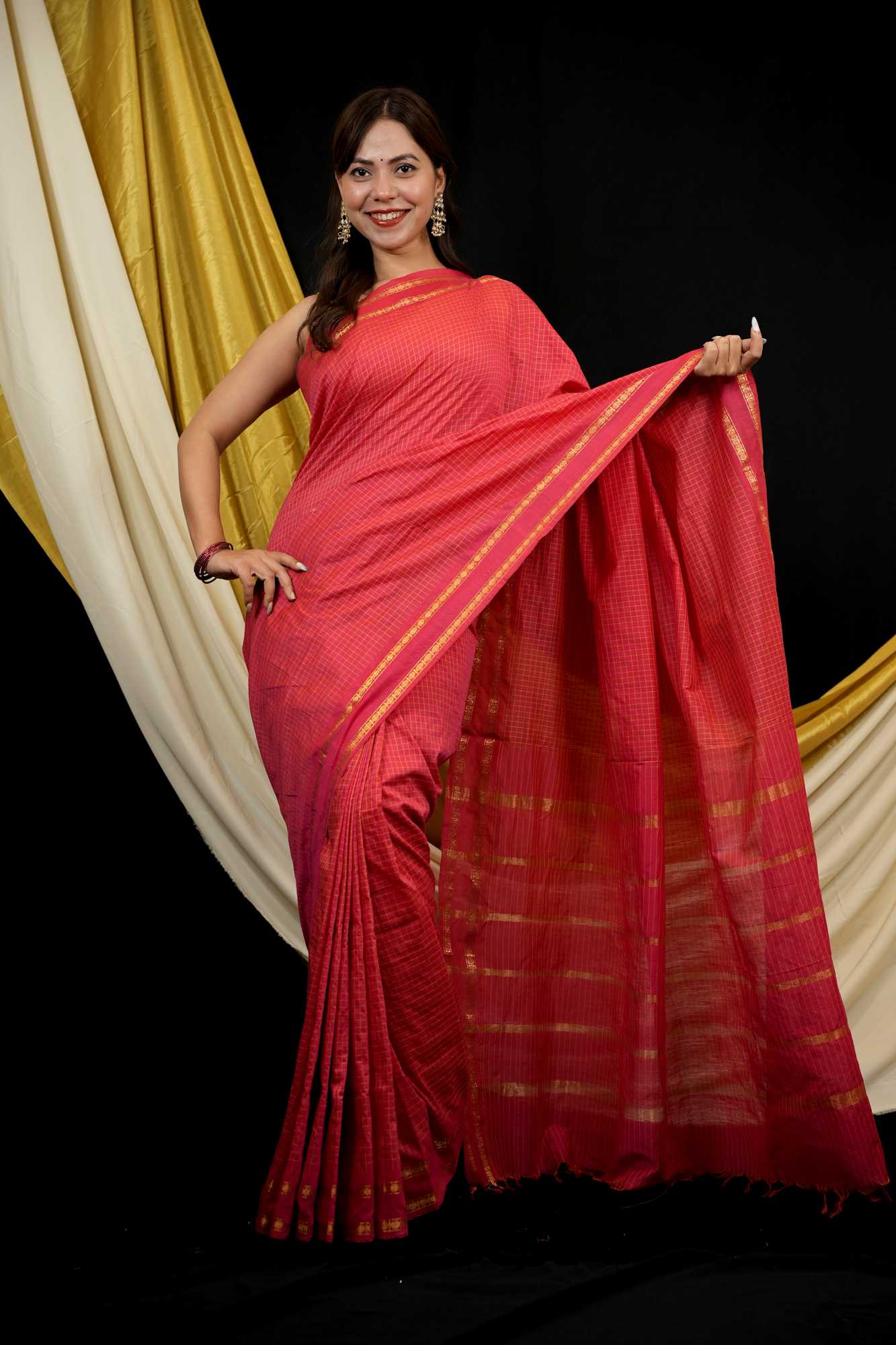 Cotton with All Over Checked Weave & Border Ready To Wear Saree