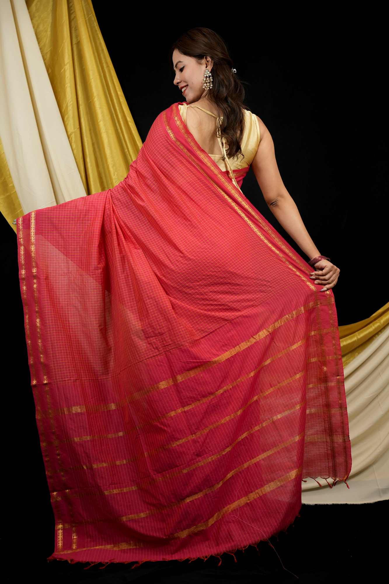 Cotton with All Over Checked Weave & Border Ready To Wear Saree