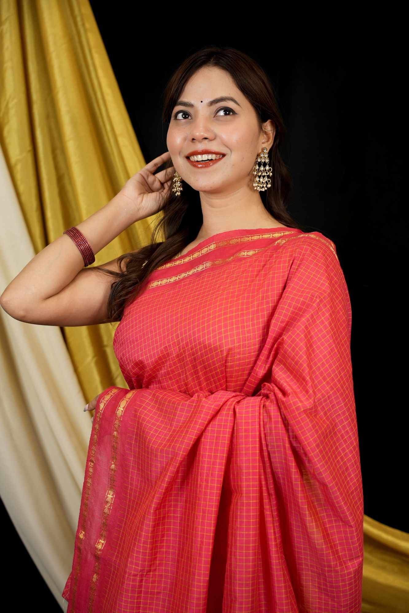 Cotton with All Over Checked Weave & Border Ready To Wear Saree