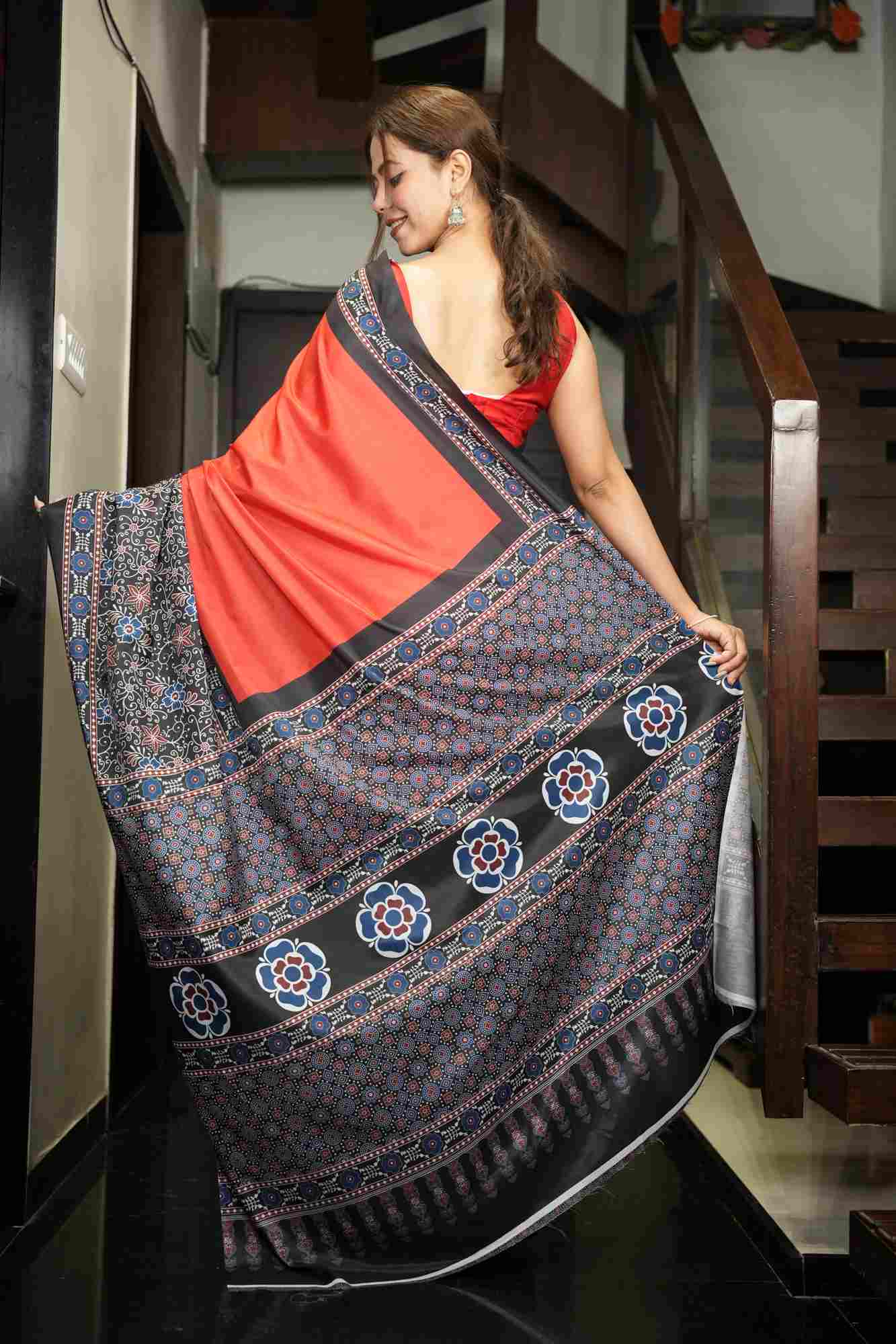 Muslin Inspired Digital Print Wrap In 1 Minute Saree