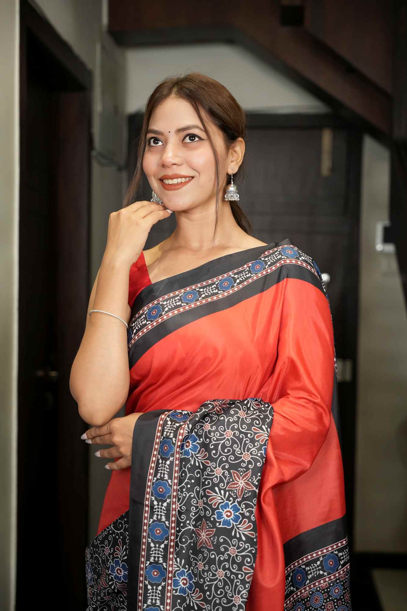 Muslin Inspired Digital Print Wrap In 1 Minute Saree