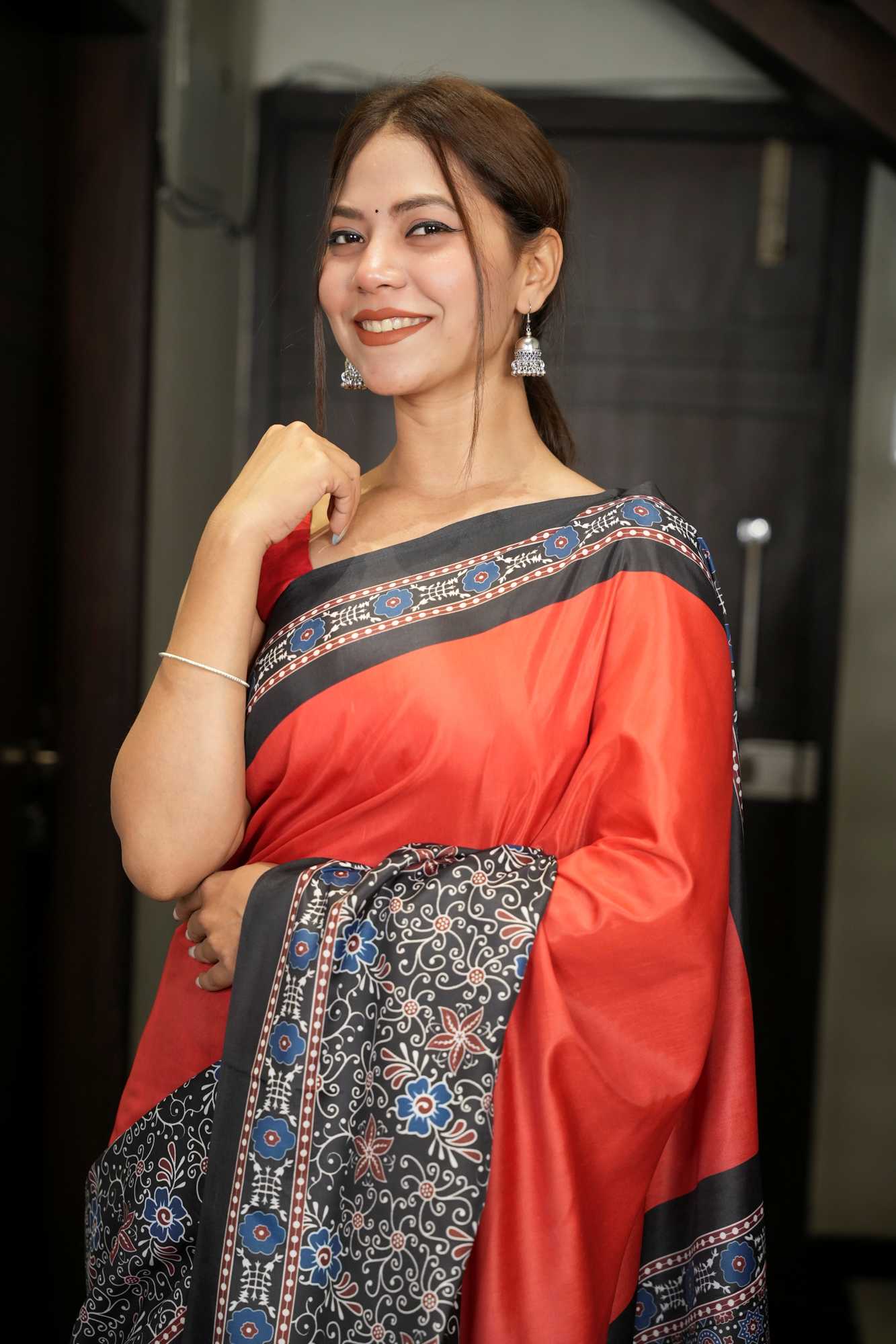 Muslin Inspired Digital Print Wrap In 1 Minute Saree