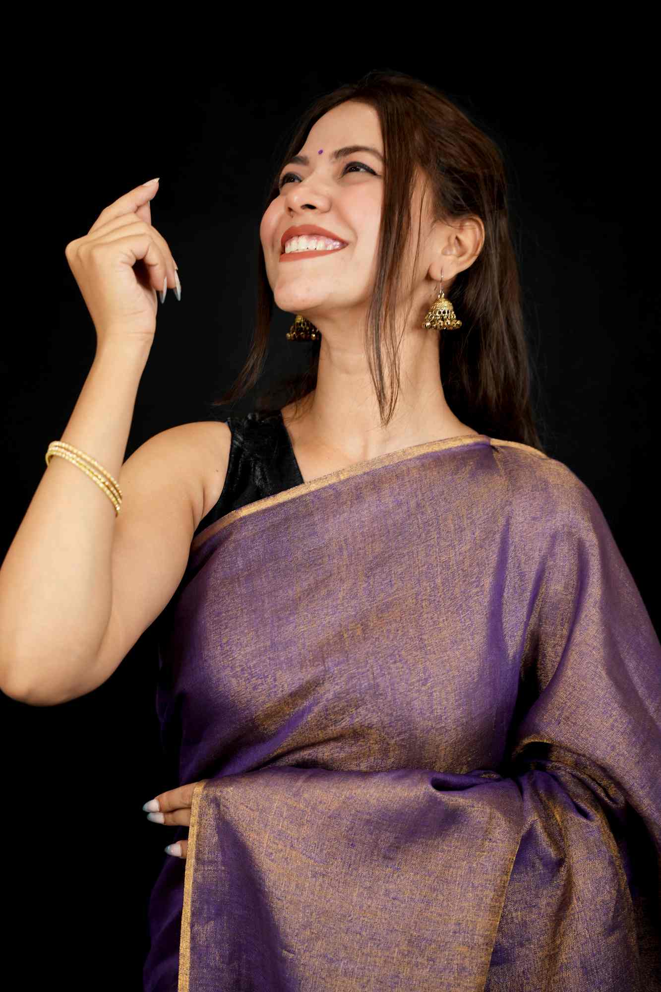 Tissue Linen Jamdani with Inchi Border Ready To Wear Saree