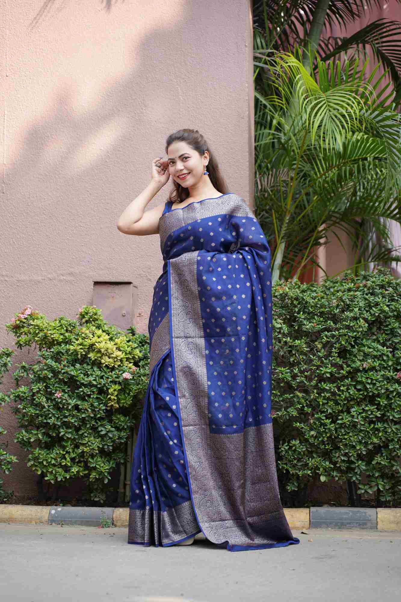 Banarasi with Rich Pallu, Zari Border & Handloom Wrap Ready To Wear Saree