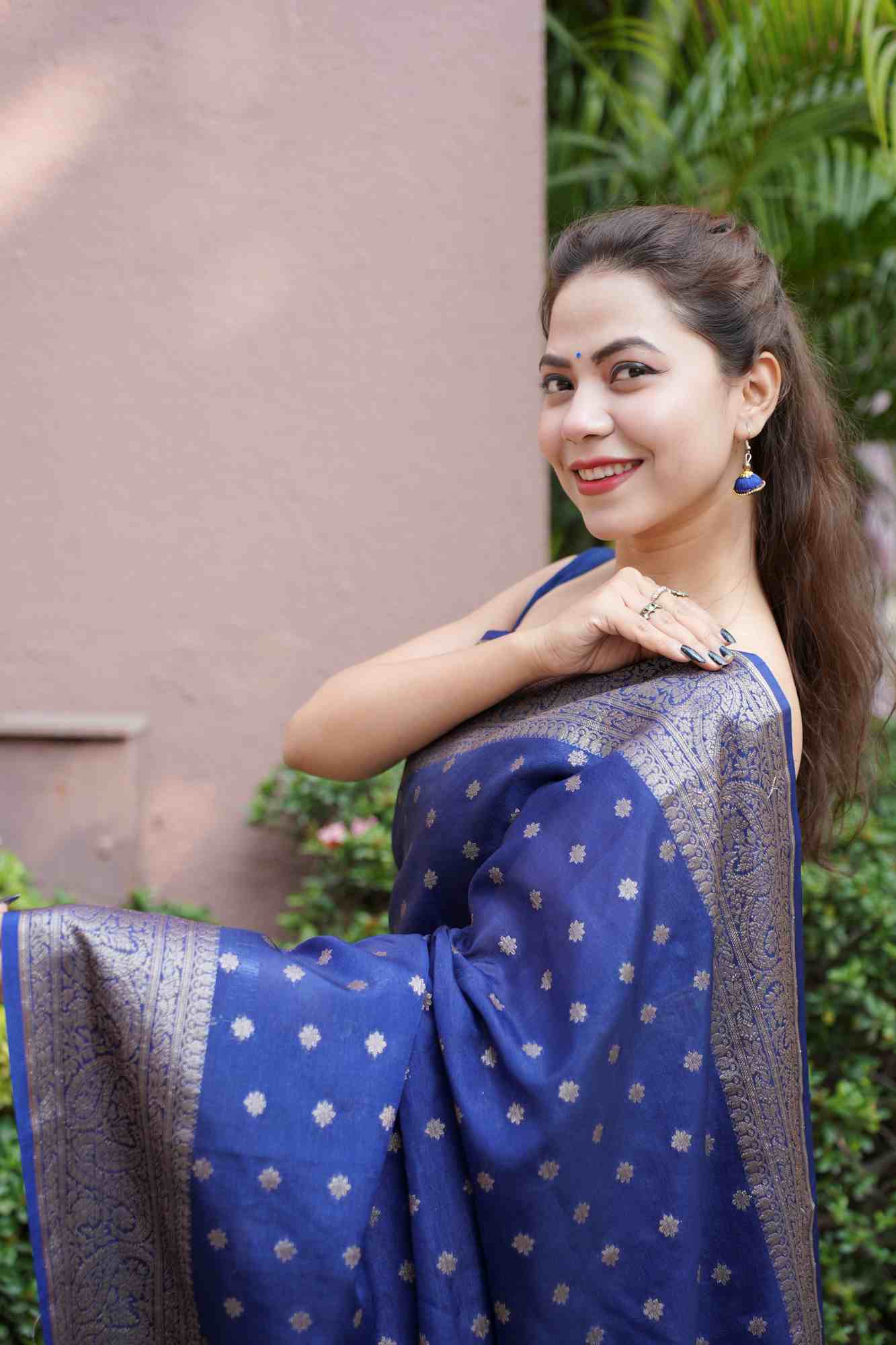 Banarasi with Rich Pallu, Zari Border & Handloom Wrap Ready To Wear Saree