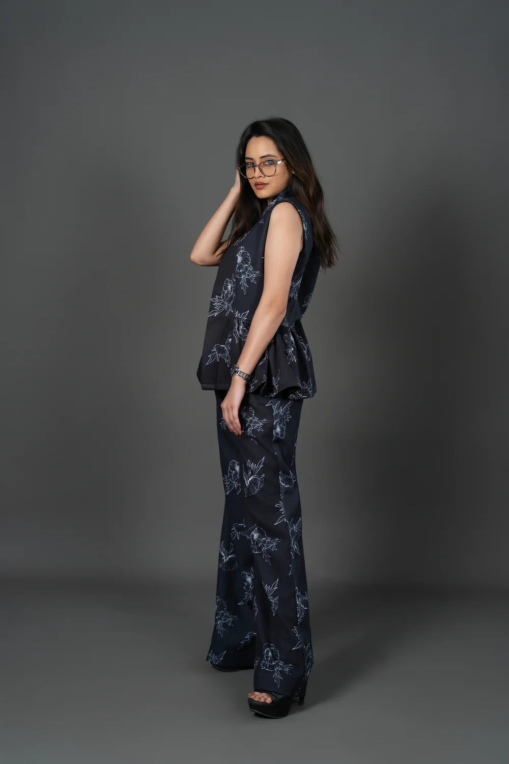 Co-ord Sleeveless Waistcoat-Style Wide-Leg Trousers Bhoom Set