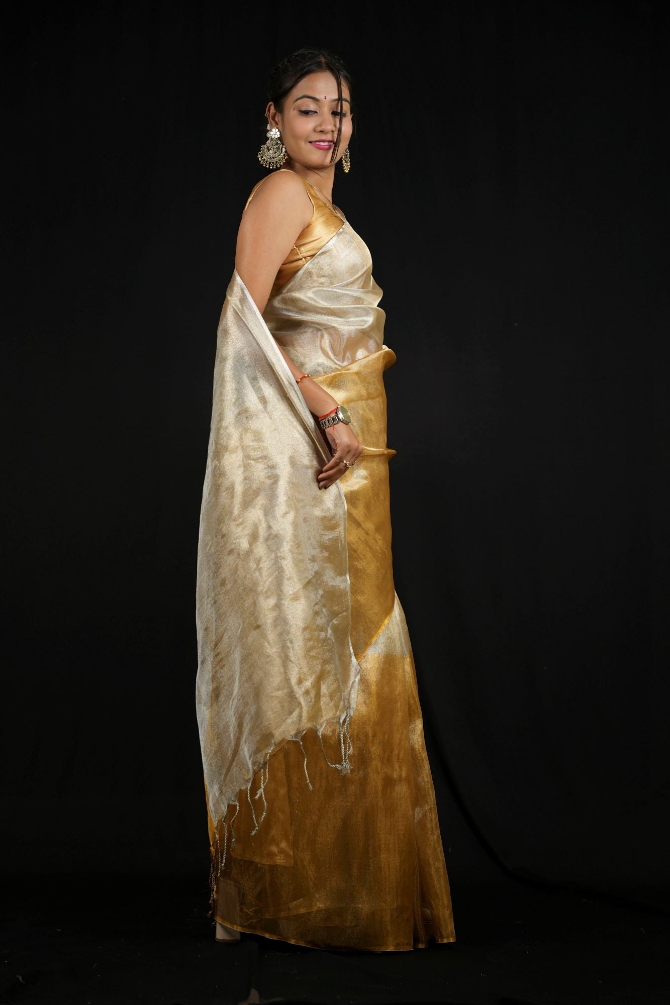 Gold and Silver Tissue Silk with Ombre Effect and Shimmering Pallu Ready To Wear Saree