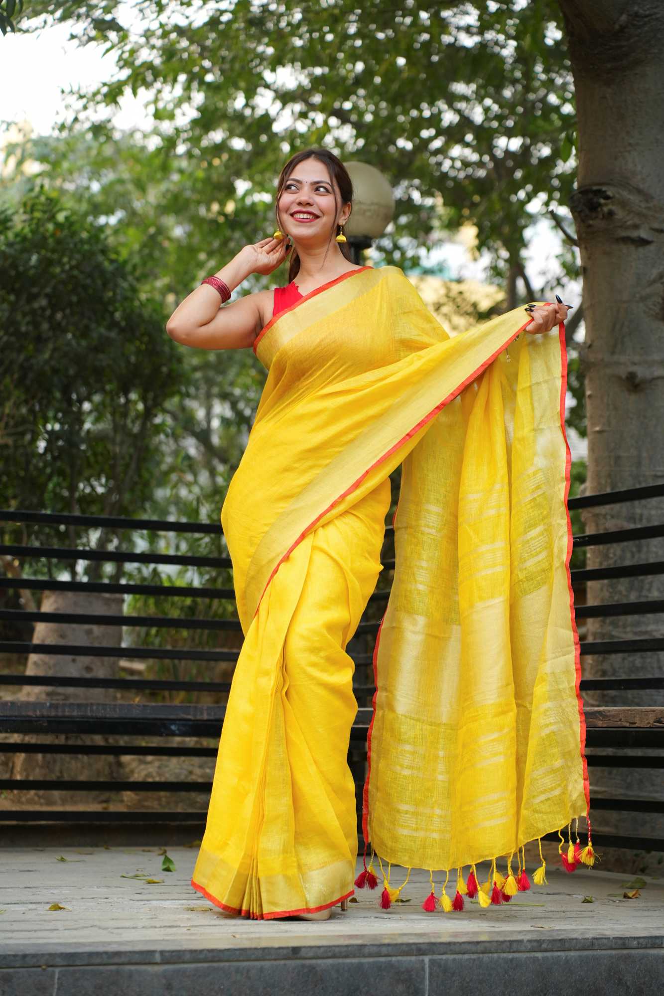 Pure Linen Ready to Wear Saree with striking red border