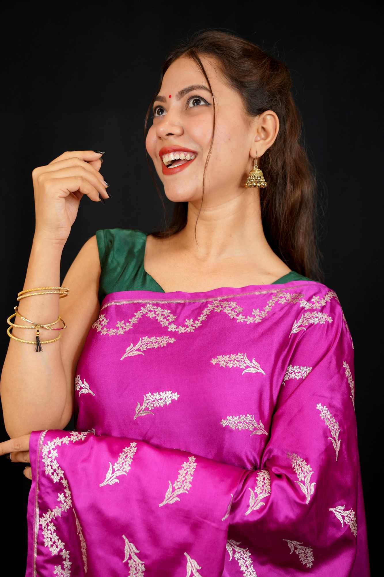 The Softest Mashru Silk Meets Timeless Zari. Ready in 30 Seconds