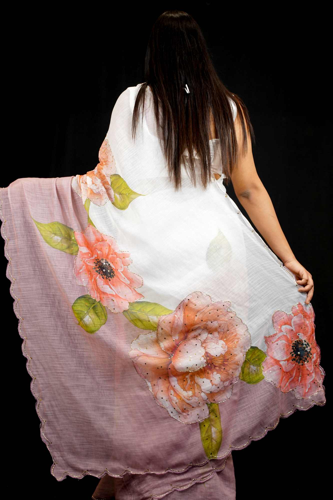 Fresh Florals, Featherlight Comfort — Pre-Stitched Saree with Hand-Cut Dana Highlights