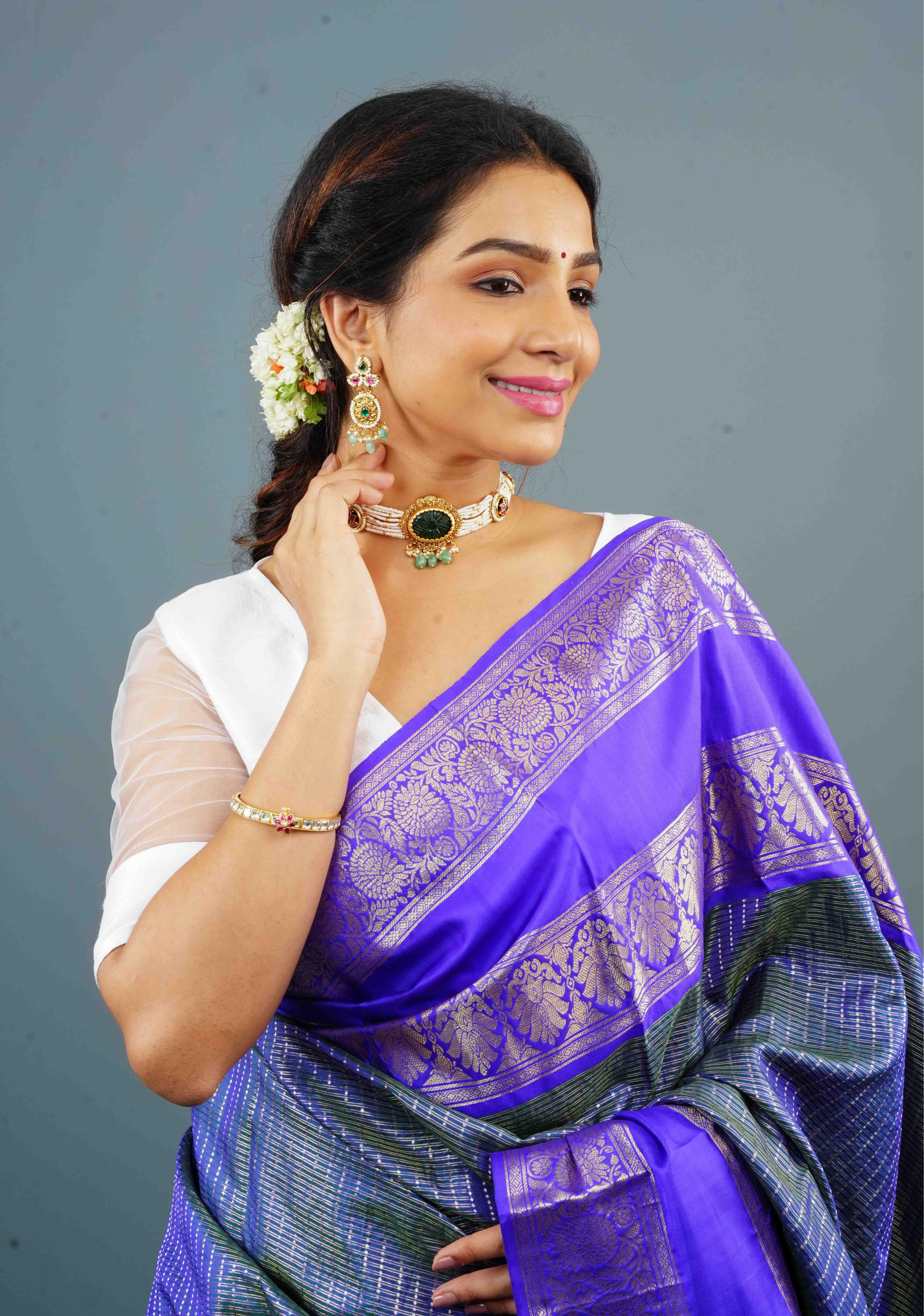 2.4-2.6 size Kemp Square White Stone Studded Openable kadaa - Single PIece | SHOBITAM