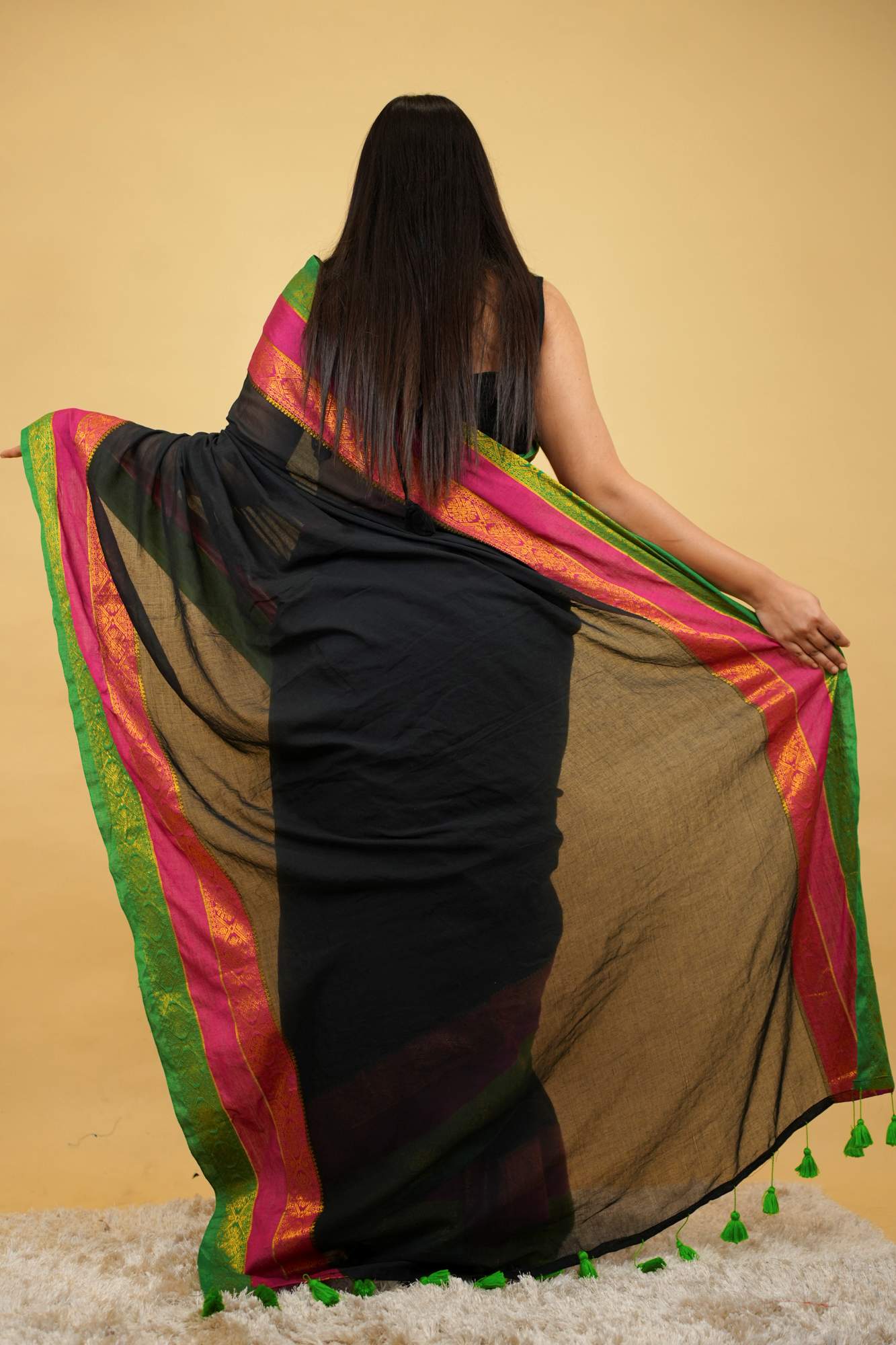 Mul Mul Cotton With Contrast Border Pure Handloom Work Ready To Wear Saree