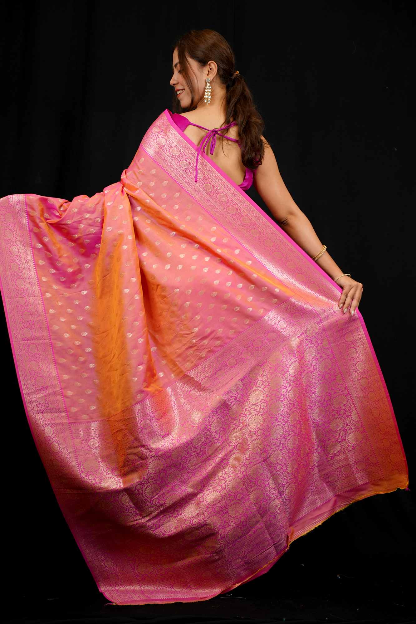 Kanjivaram with dhoop chaanv silk weave prestitched saree