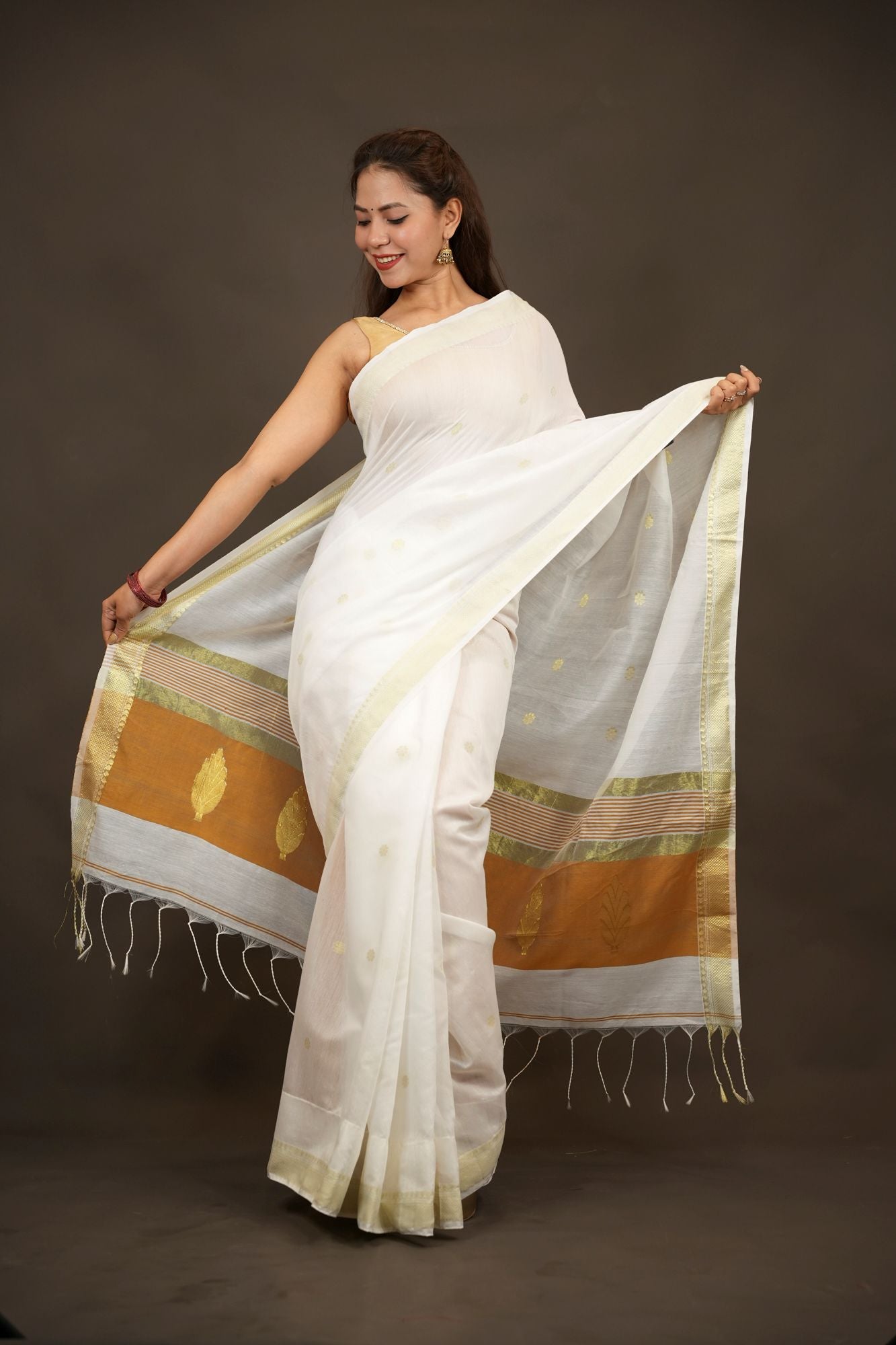 Silk-Cotton with Leaf Motifs and Zari Border Ready To Wear Saree