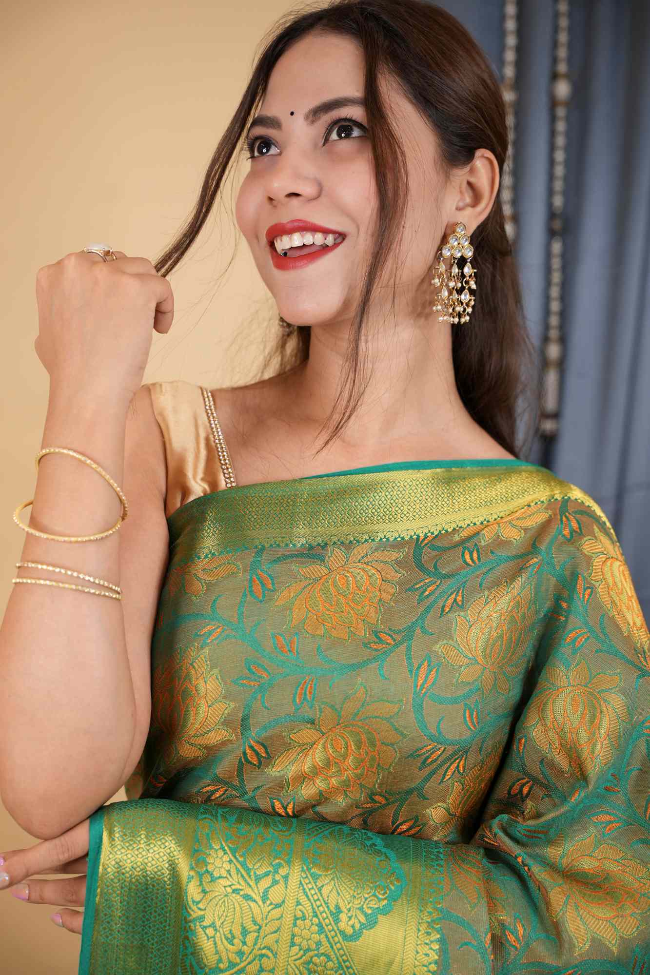 Classic Kanjivaram Border Prestitched Saree with All-Over Zari weave Ready To Wear Saree