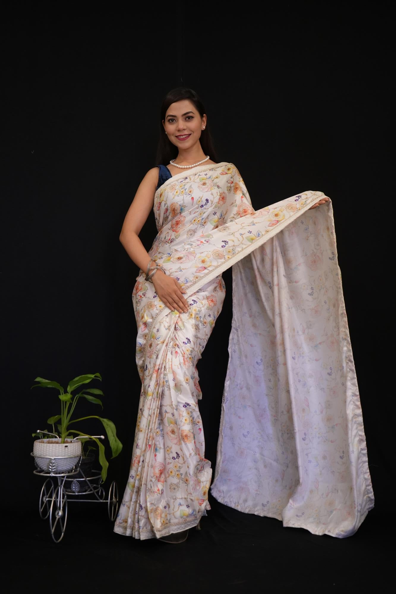 Pashmina Georgette with Floral Digital Print & Beautiful Border Ready To Wear Saree