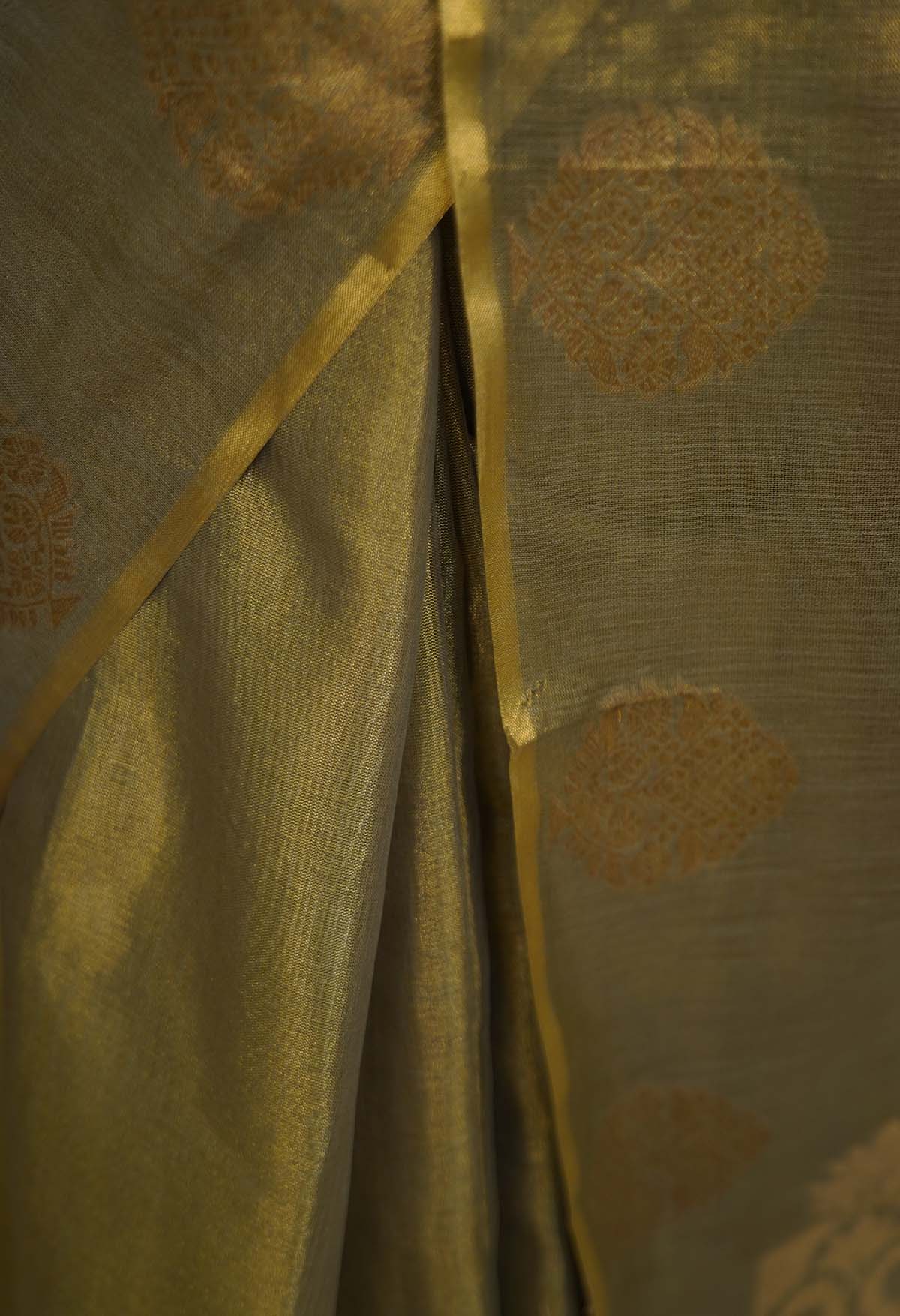 Mehndi Green Dhoop Chaav Tissue Silk  With Beautiful  Zari Ornate Pallu Wrap In One Minute saree