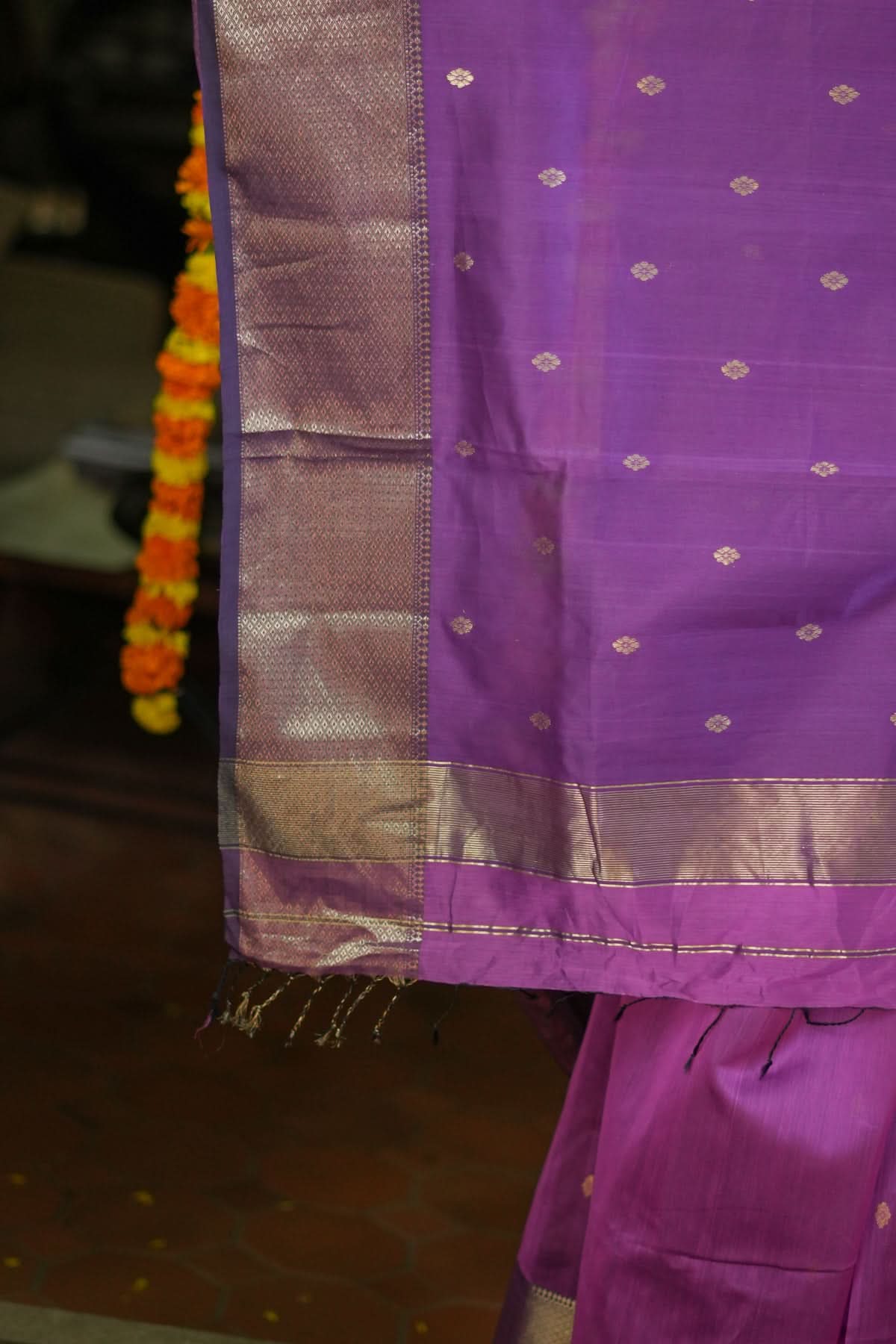 Handwoven Maheshwari Silk Cotton Saree in Lilac with zari borders | Shobitam