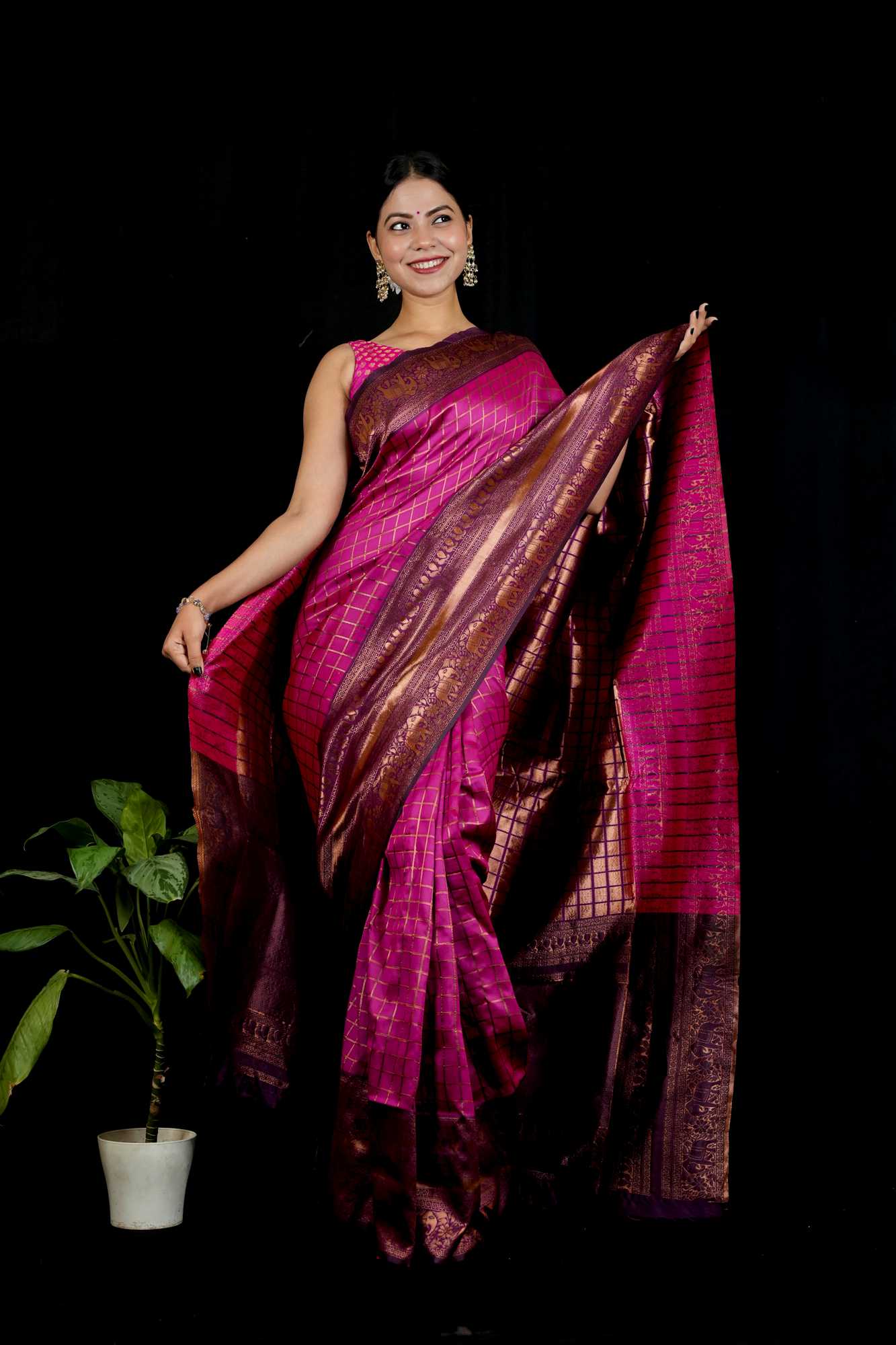 Vibrant Pink Lichi Silk with Zari Checkered Weave and Contrasting Pallu Ready To Wear Saree