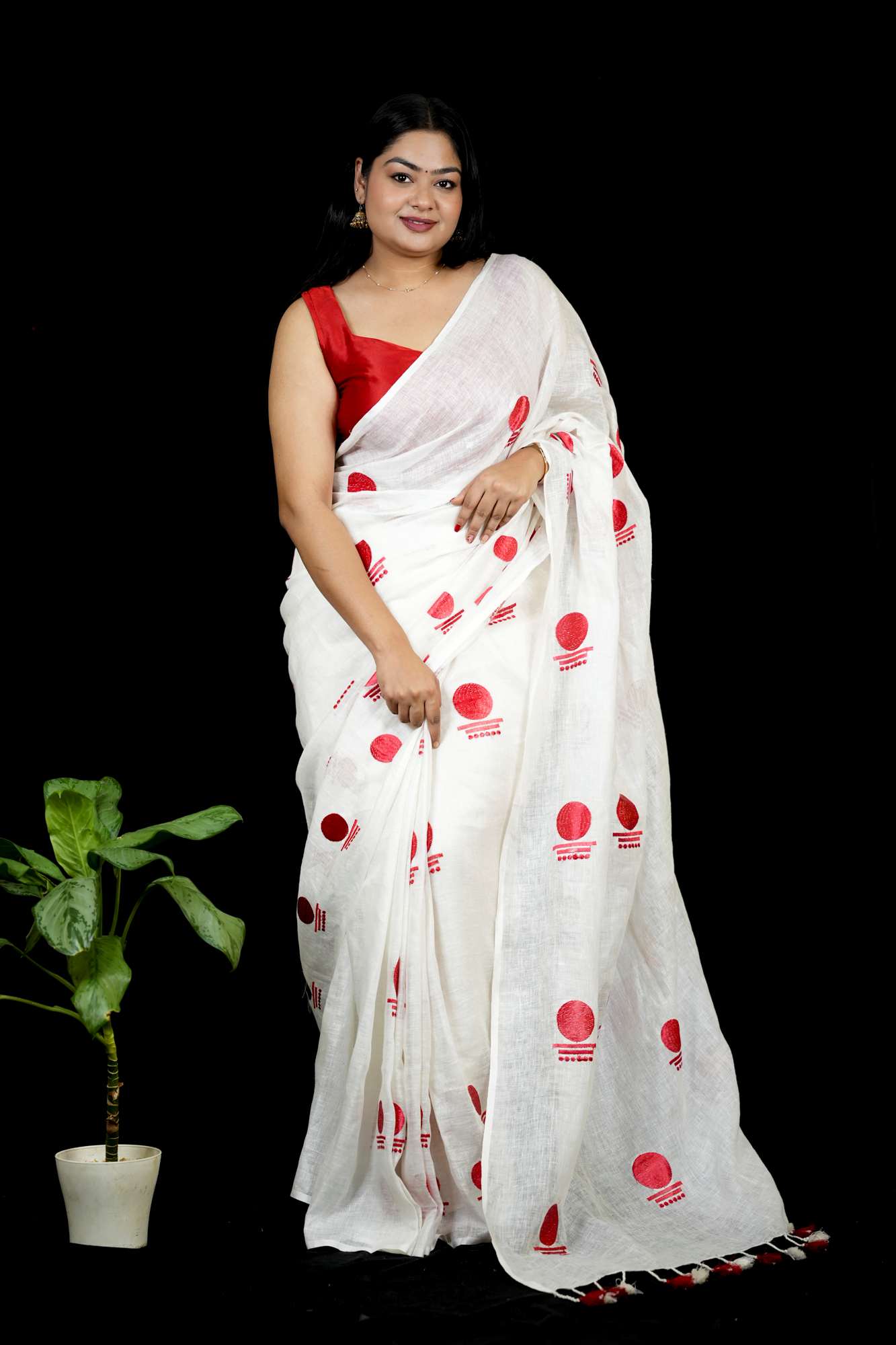 Linen with Red Geometric Motif Weave with Tassel Ready To Wear Saree
